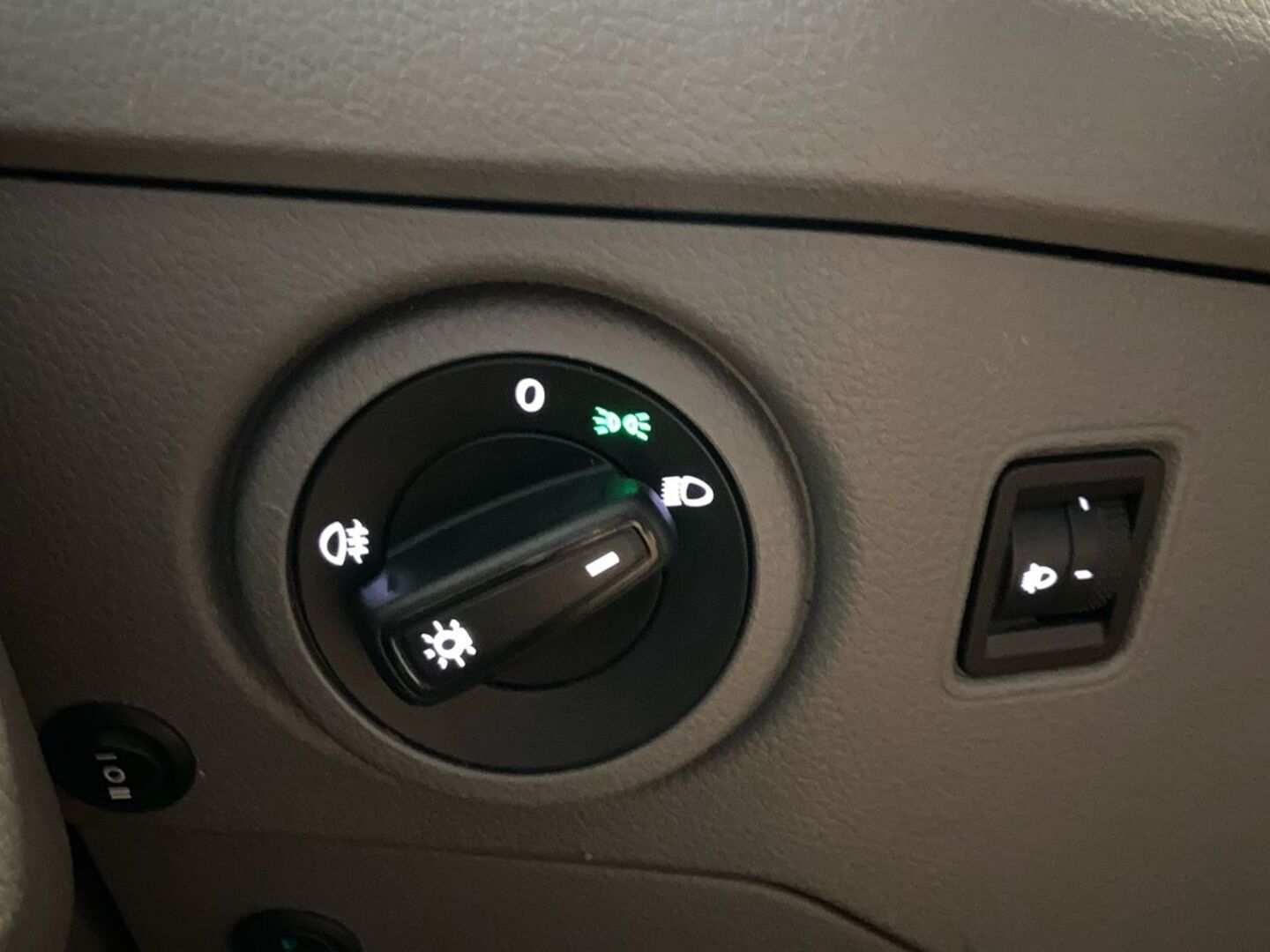 VOLKSWAGEN Crafter 18
