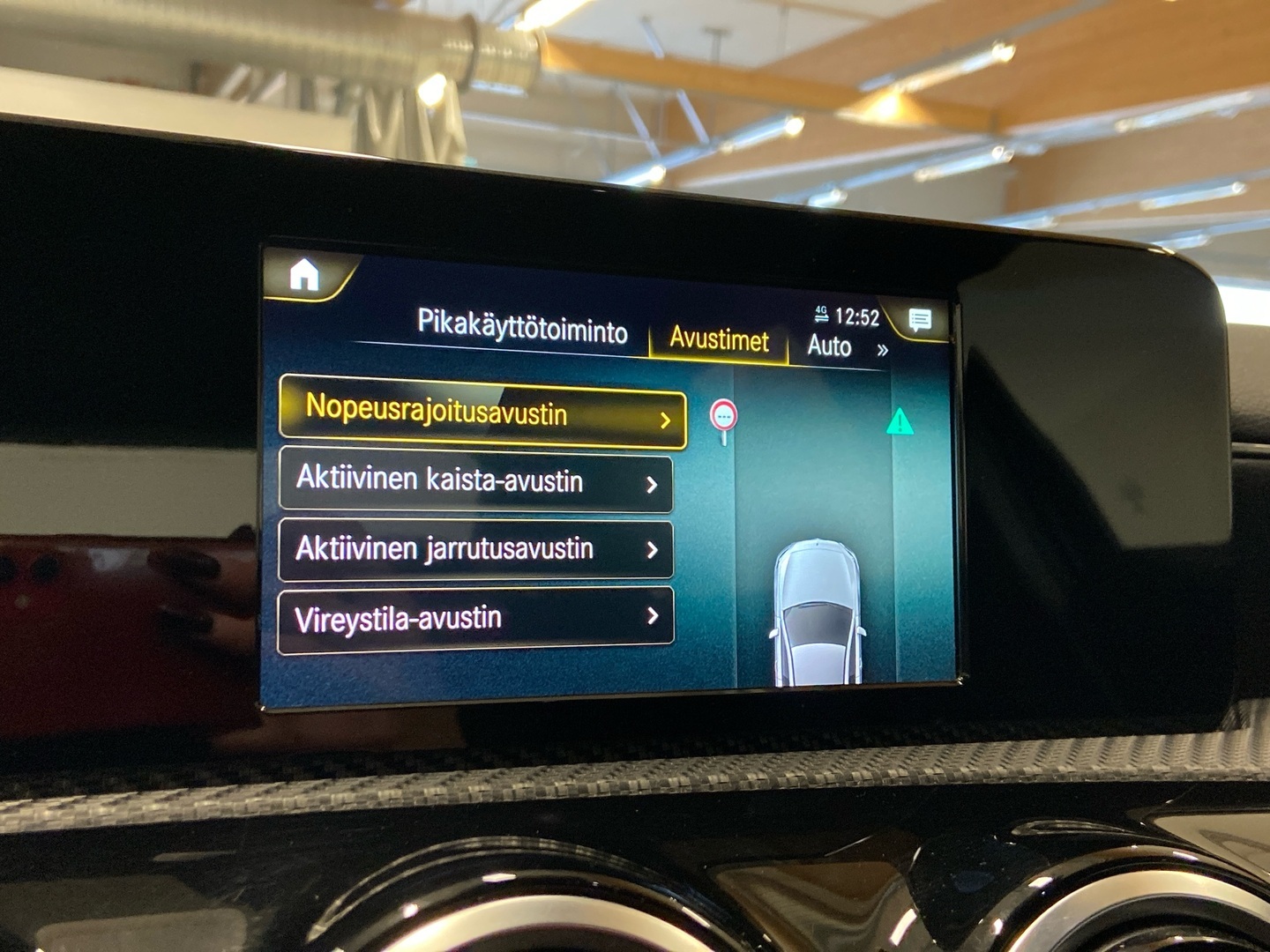 MERCEDES-BENZ A 2019