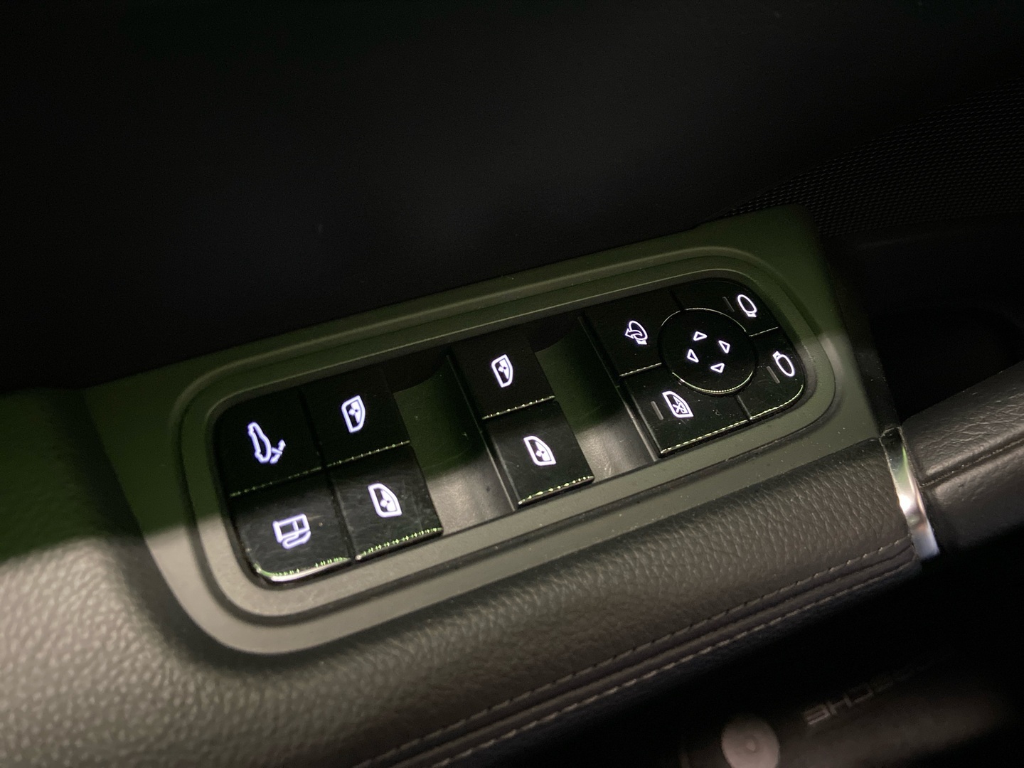 PORSCHE Cayenne 2021