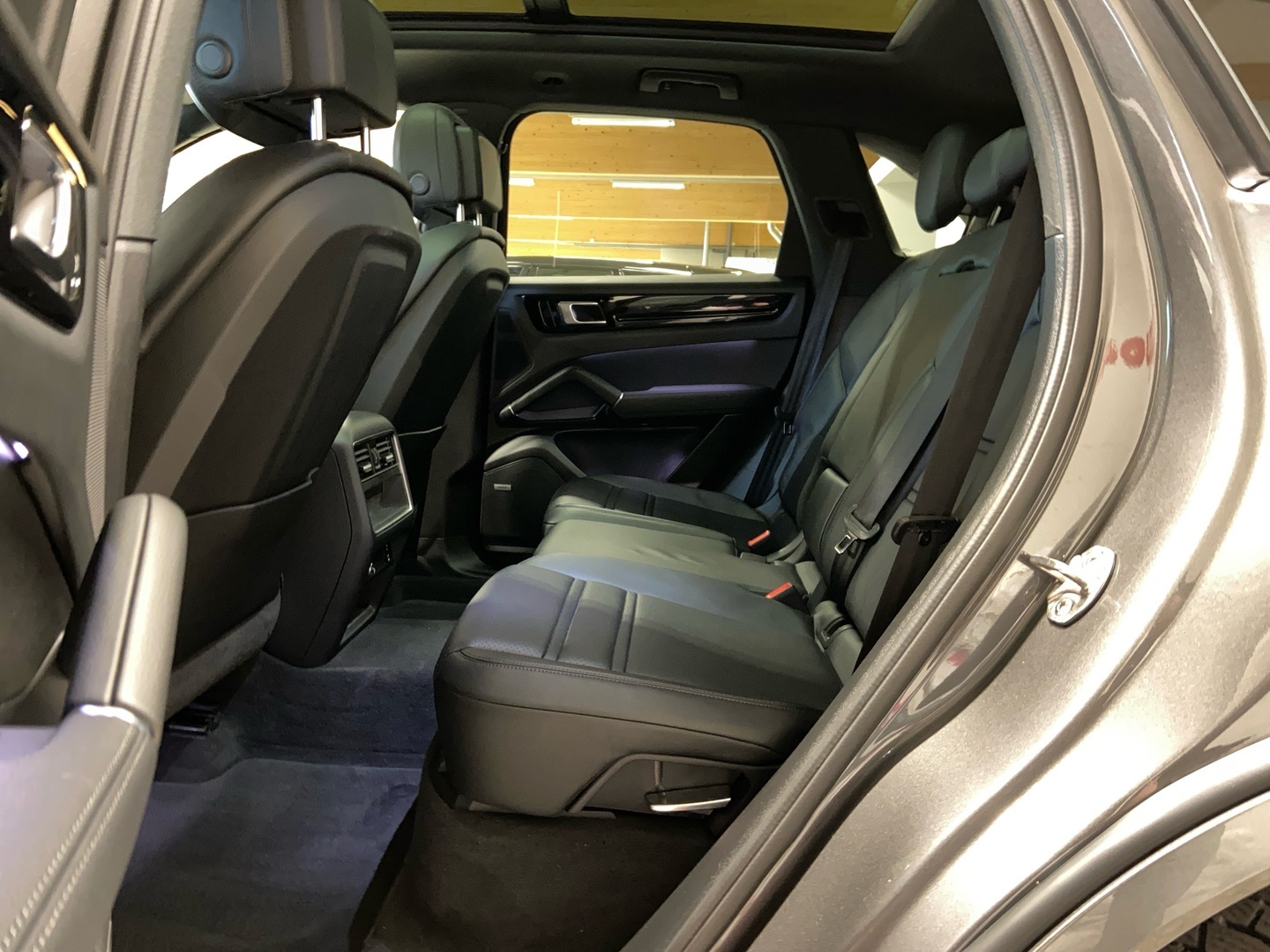 PORSCHE Cayenne 2021