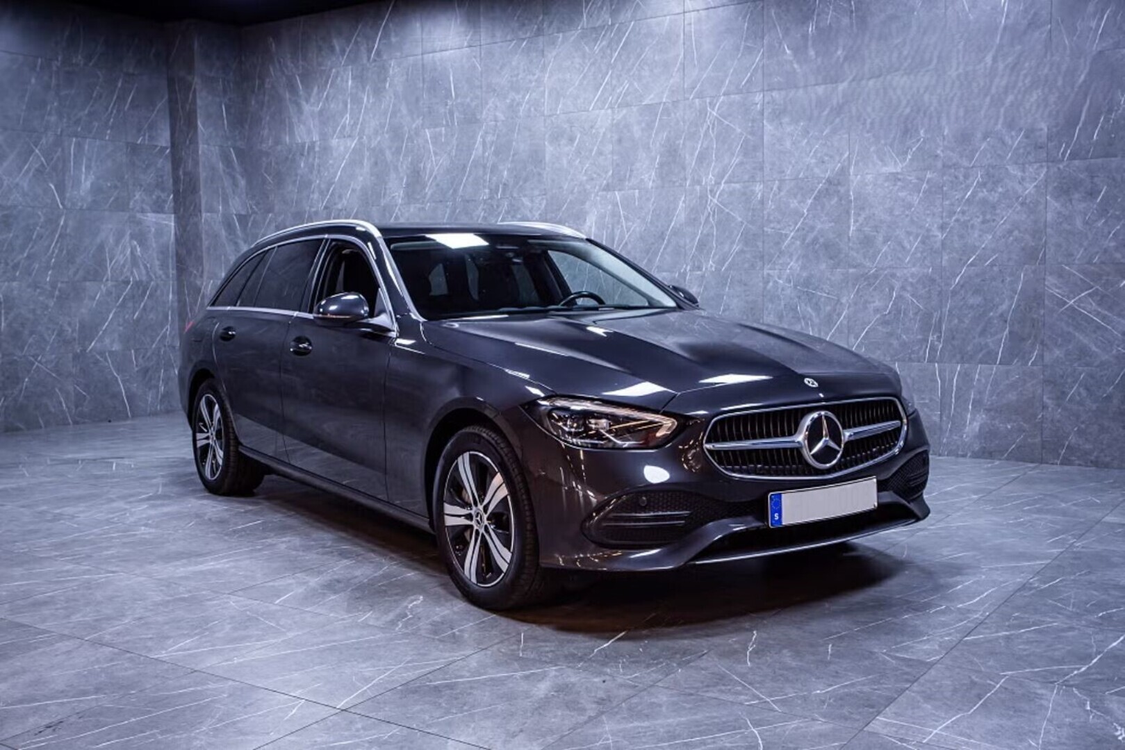 MERCEDES-BENZ C 2023