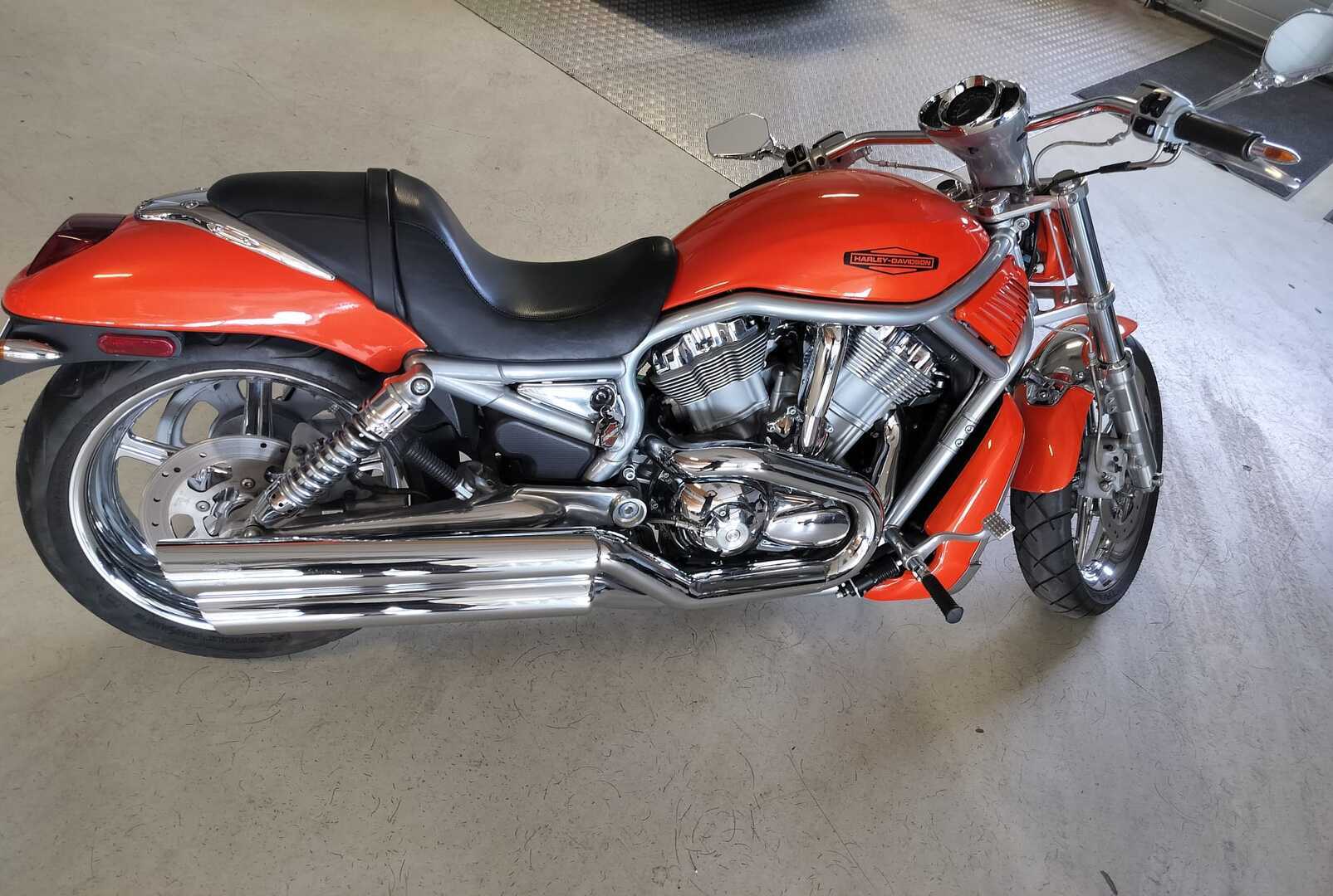 HARLEY-DAVIDSON VRSC 2005