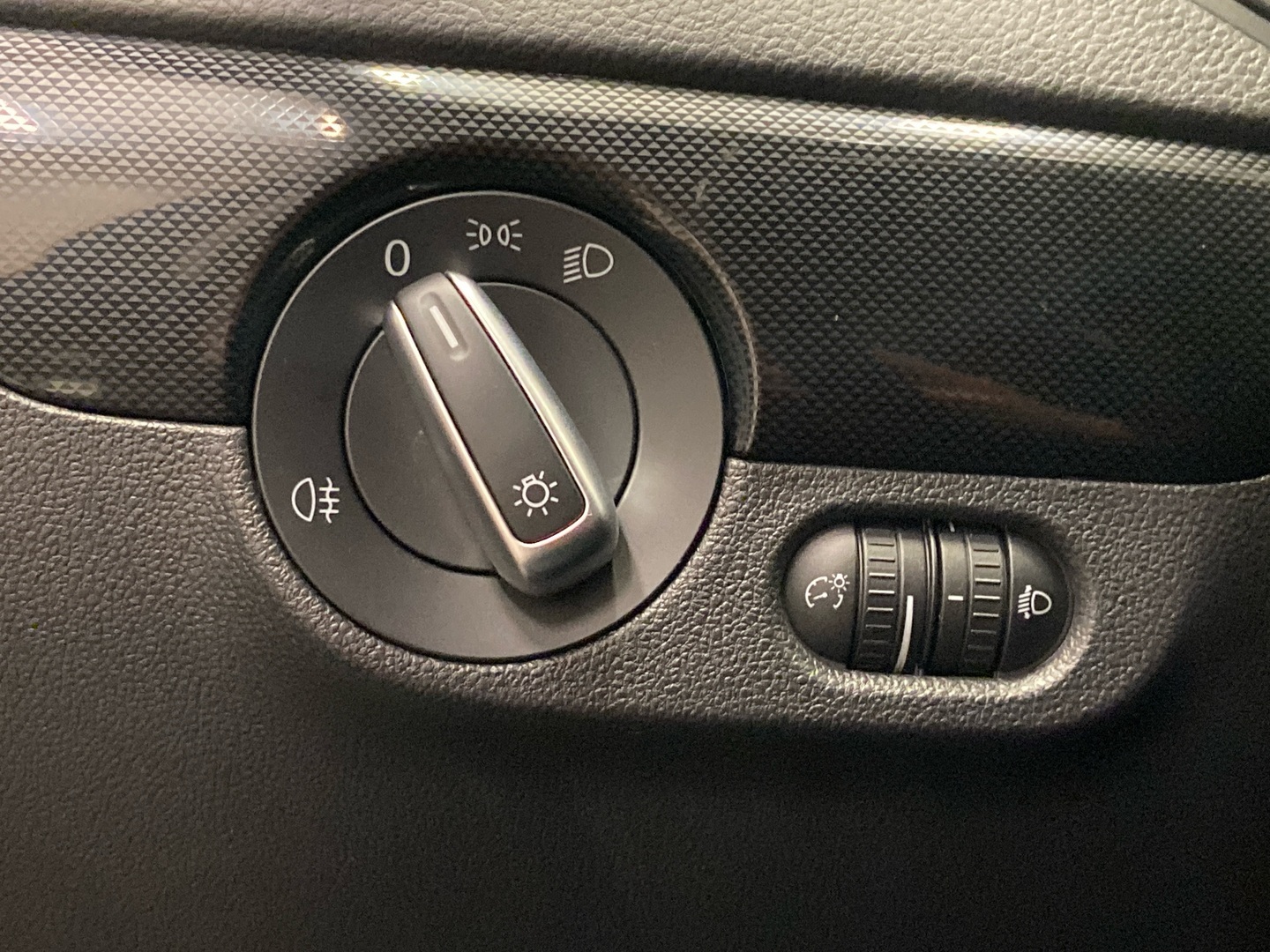 VOLKSWAGEN Jetta 2011