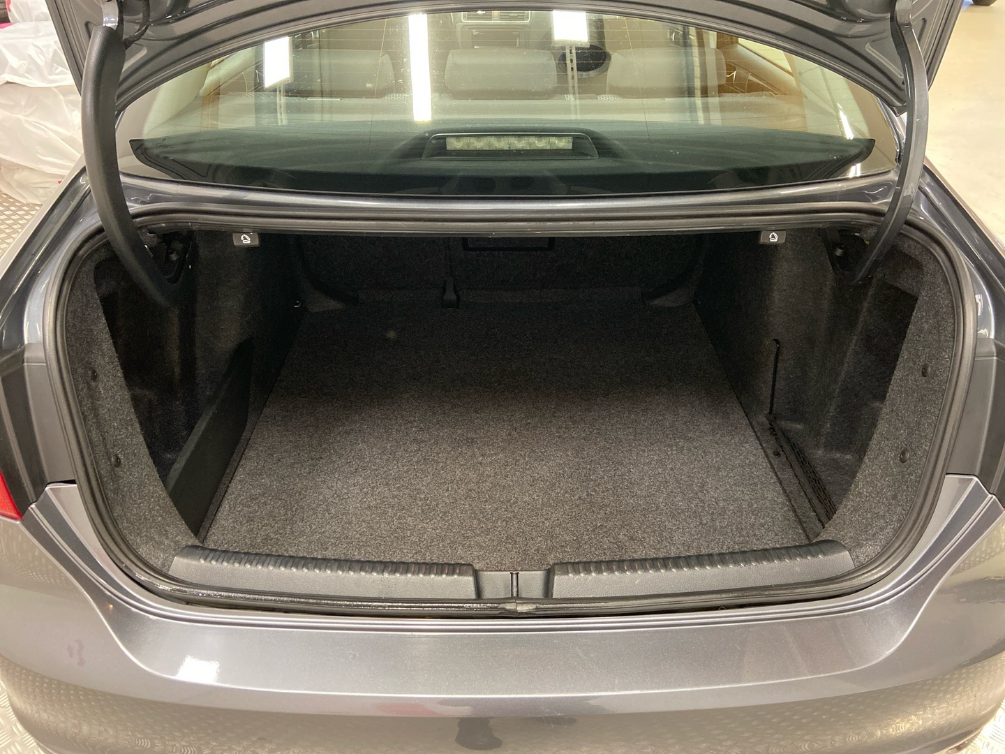 VOLKSWAGEN Jetta 2011