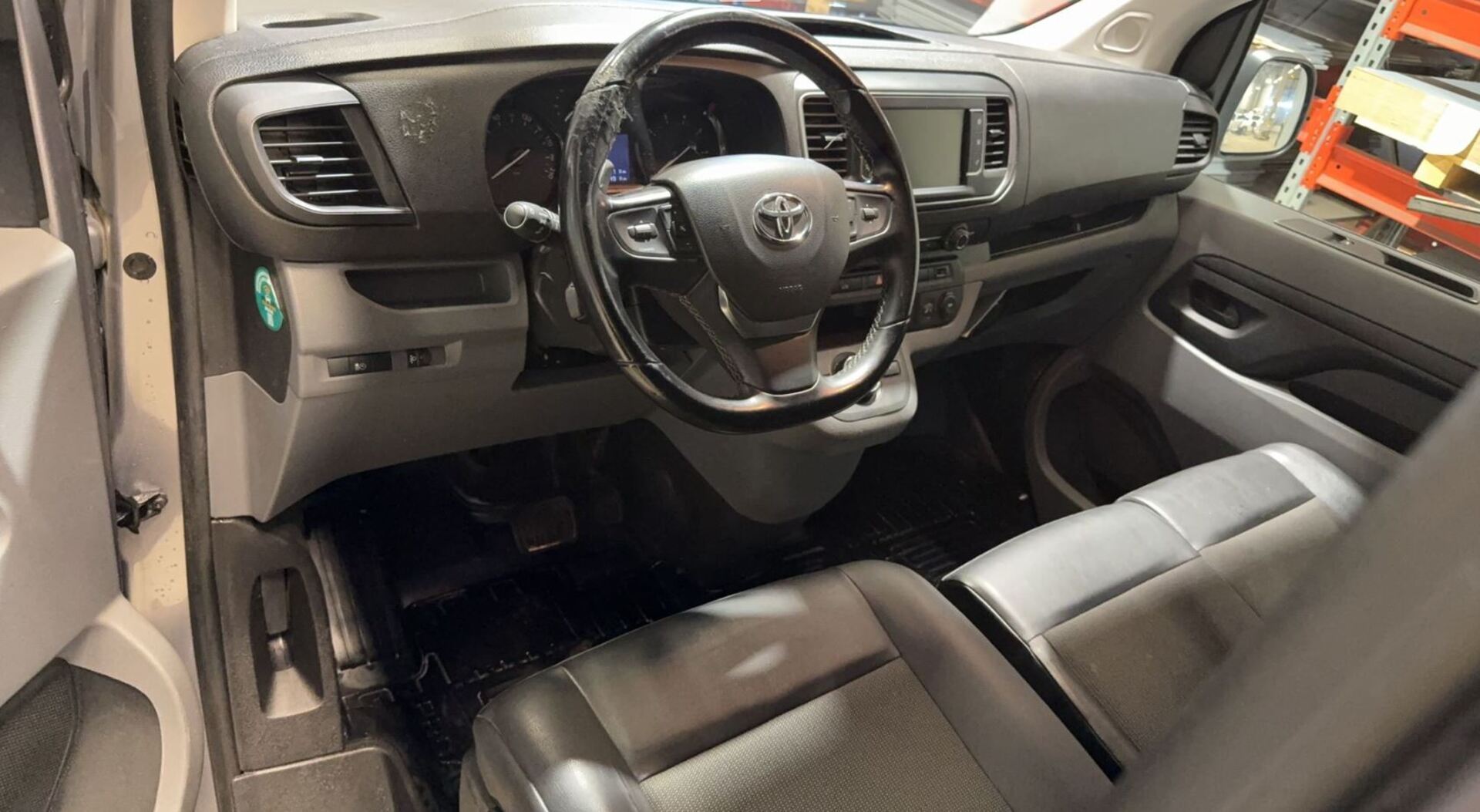 TOYOTA Proace 2021