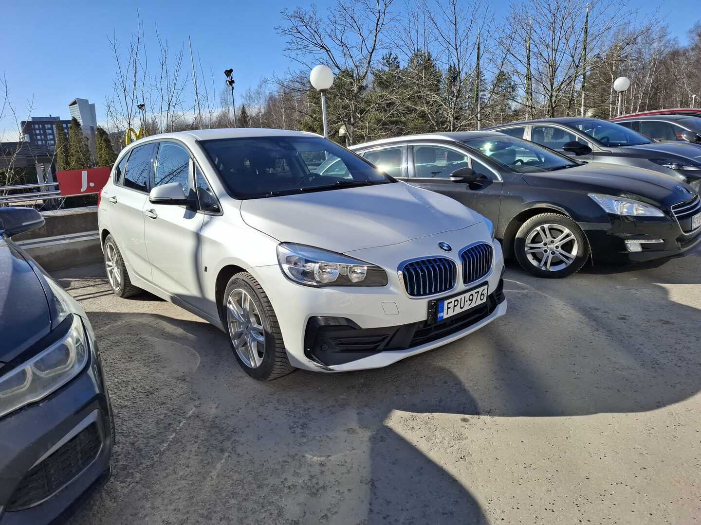 BMW 225 2019