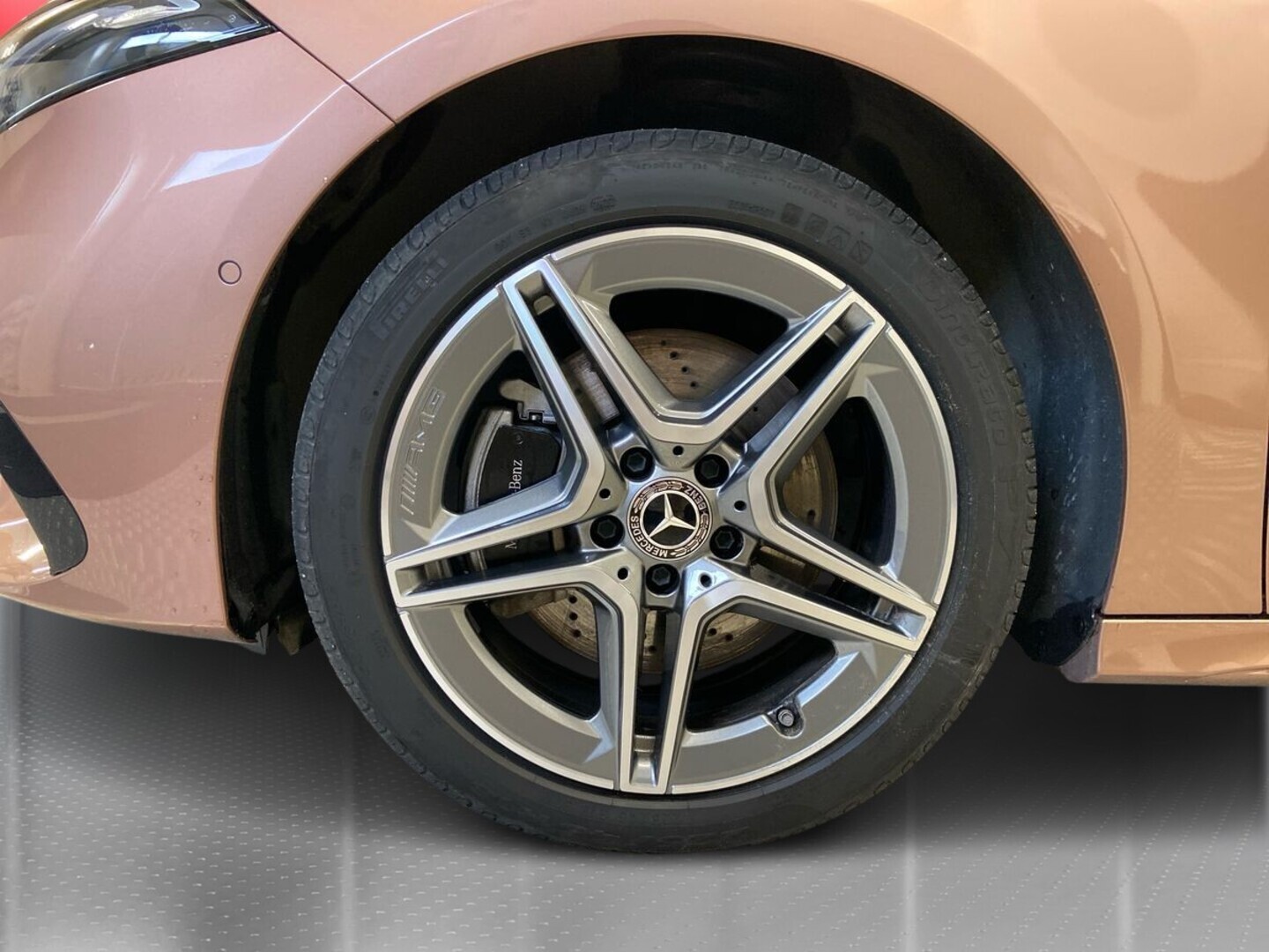MERCEDES-BENZ A 2023