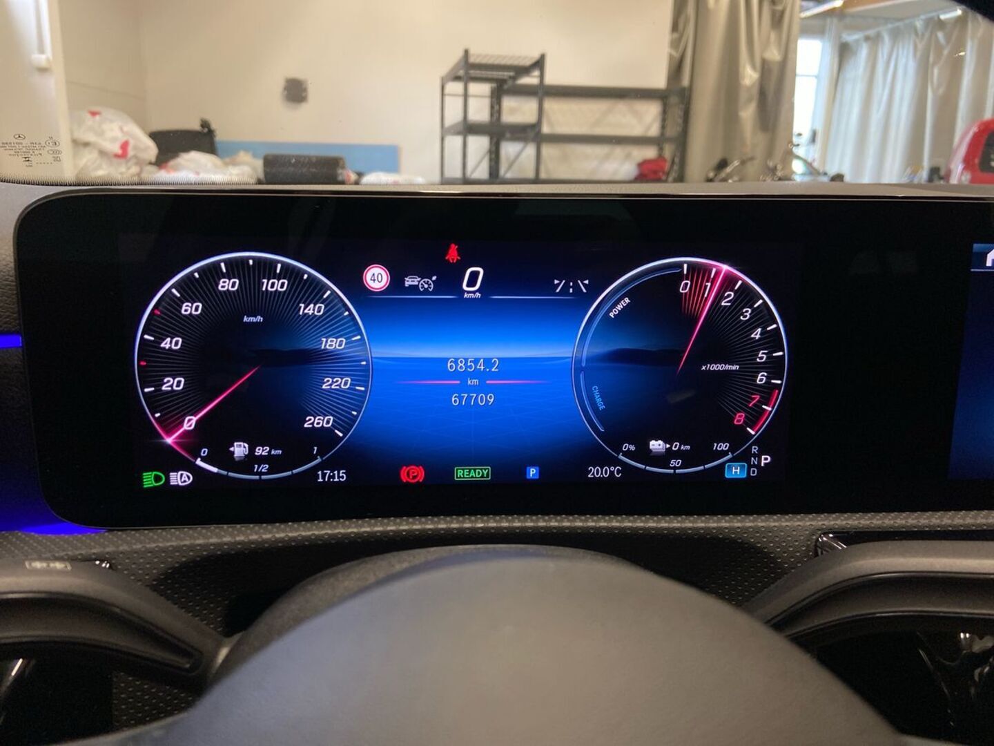 MERCEDES-BENZ A 2023
