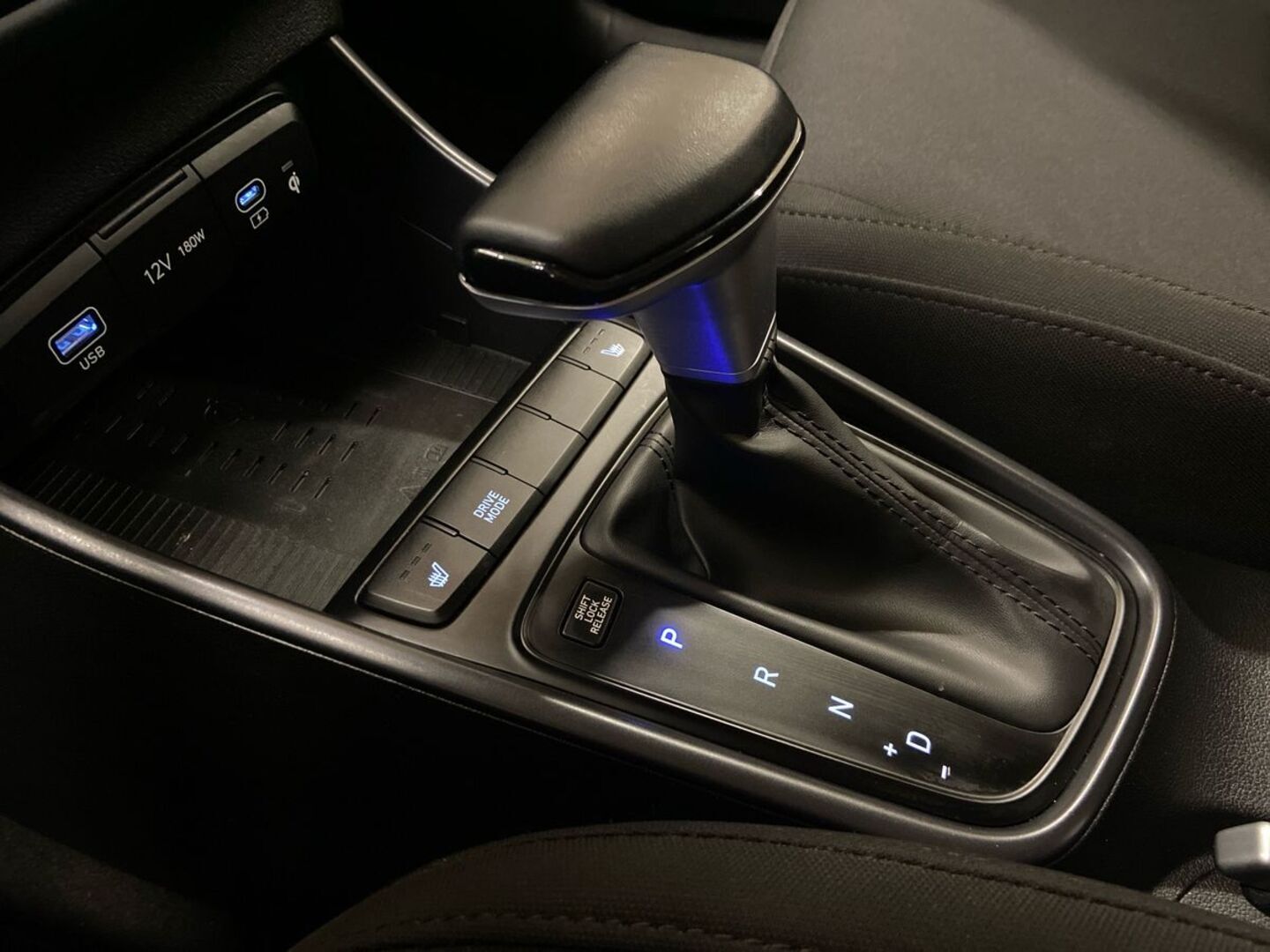 HYUNDAI i20 Hatchback 2024