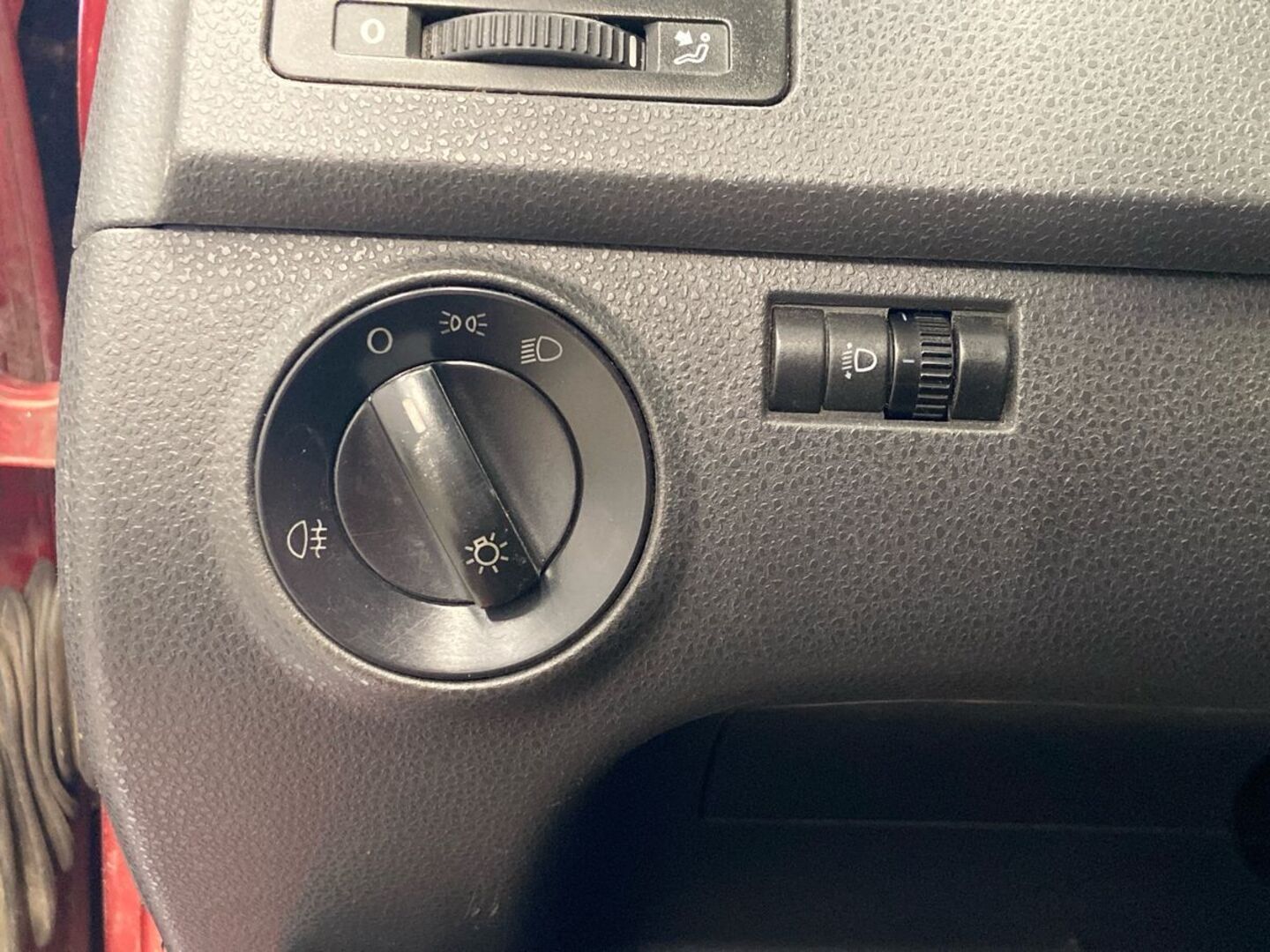 VOLKSWAGEN Polo 2007