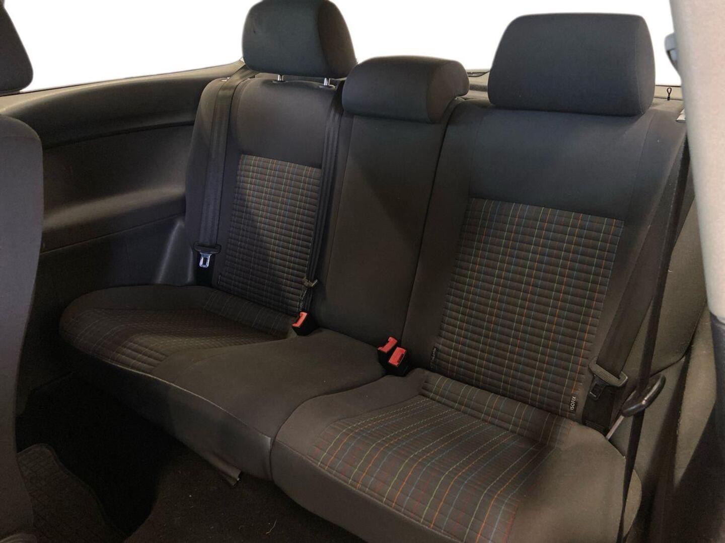 VOLKSWAGEN Polo 2007