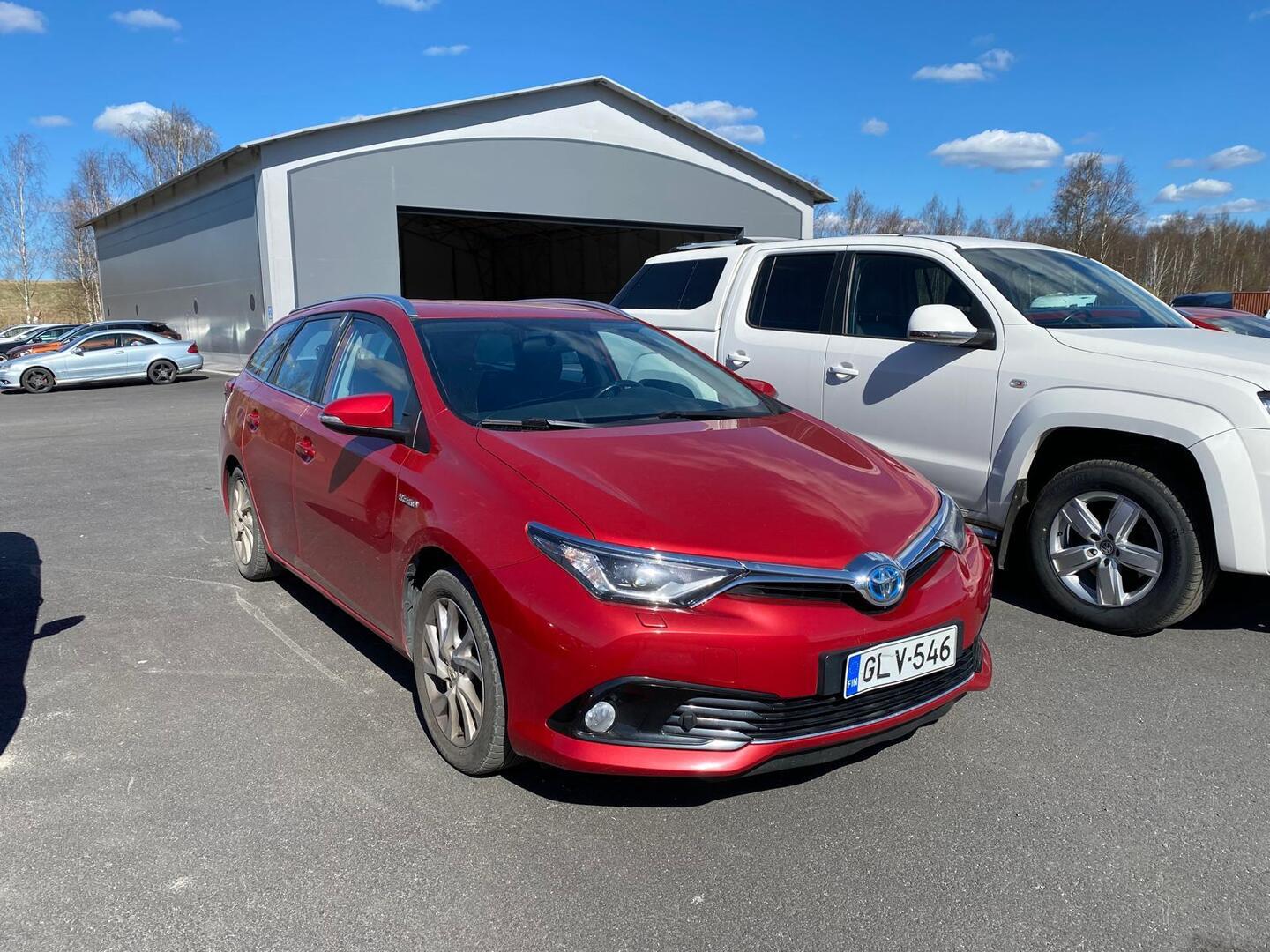 TOYOTA Auris 2016
