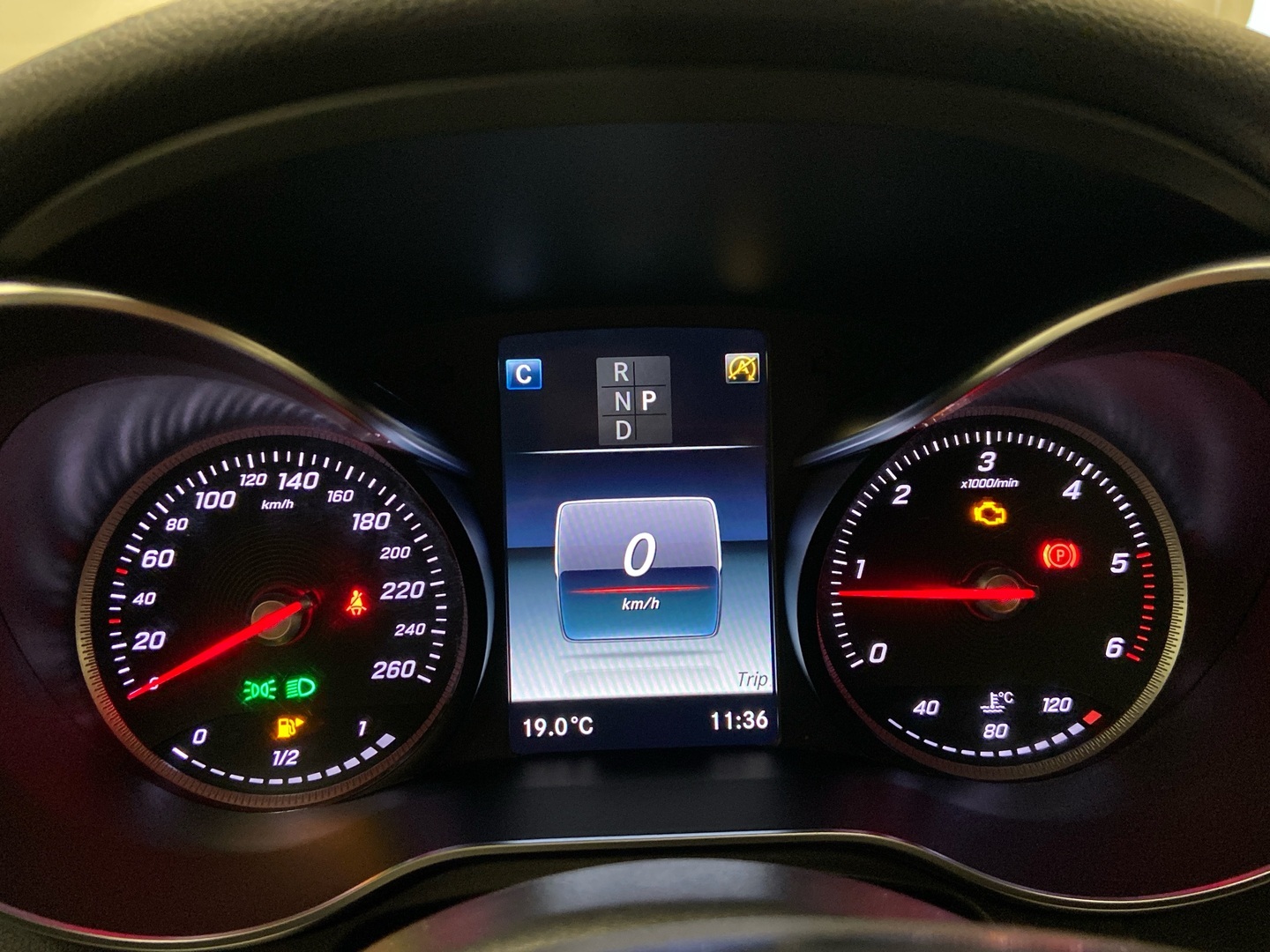 MERCEDES-BENZ GLC 2017