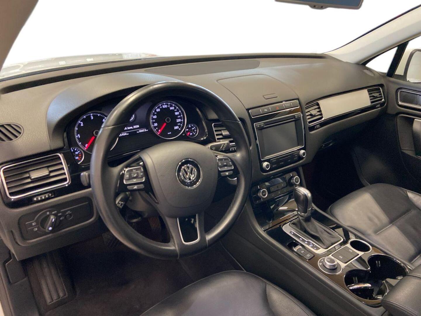 VOLKSWAGEN Touareg 7