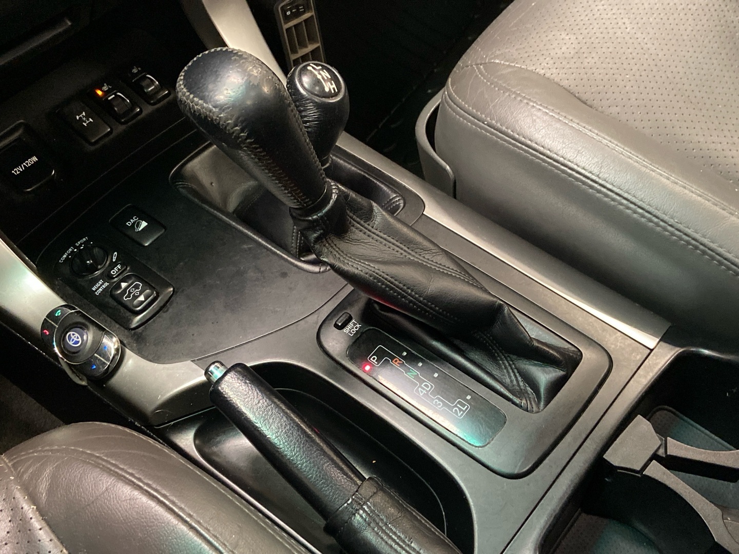 TOYOTA Land Cruiser 2007