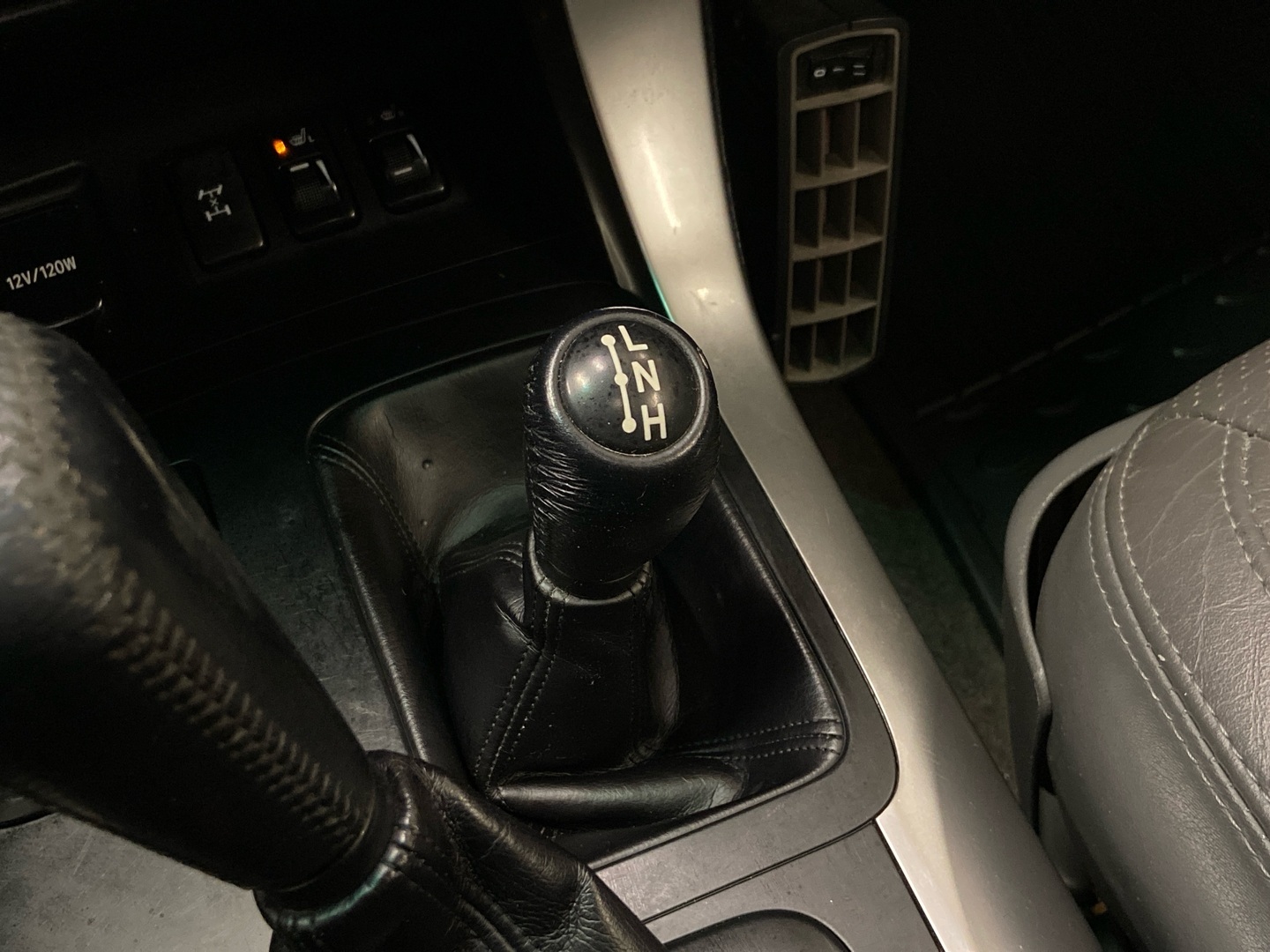 TOYOTA Land Cruiser 2007