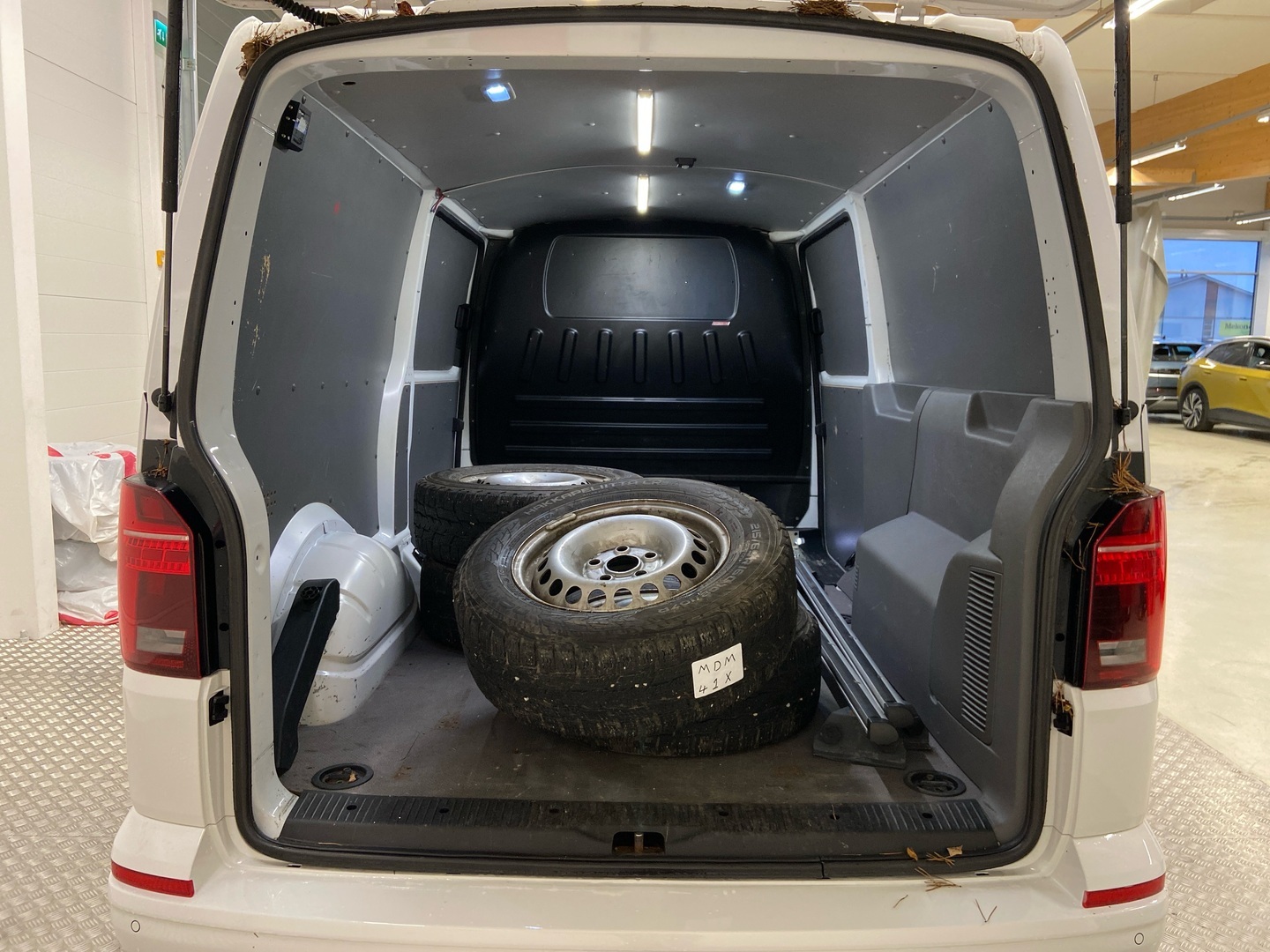 VOLKSWAGEN Transporter 2020