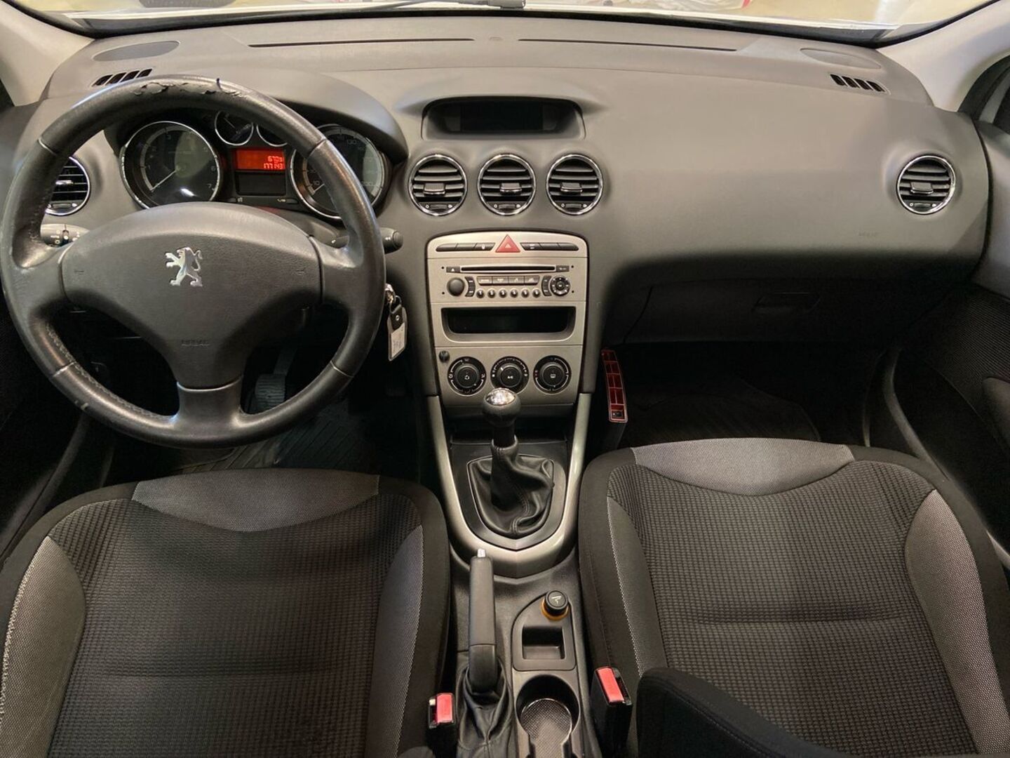PEUGEOT 308 25