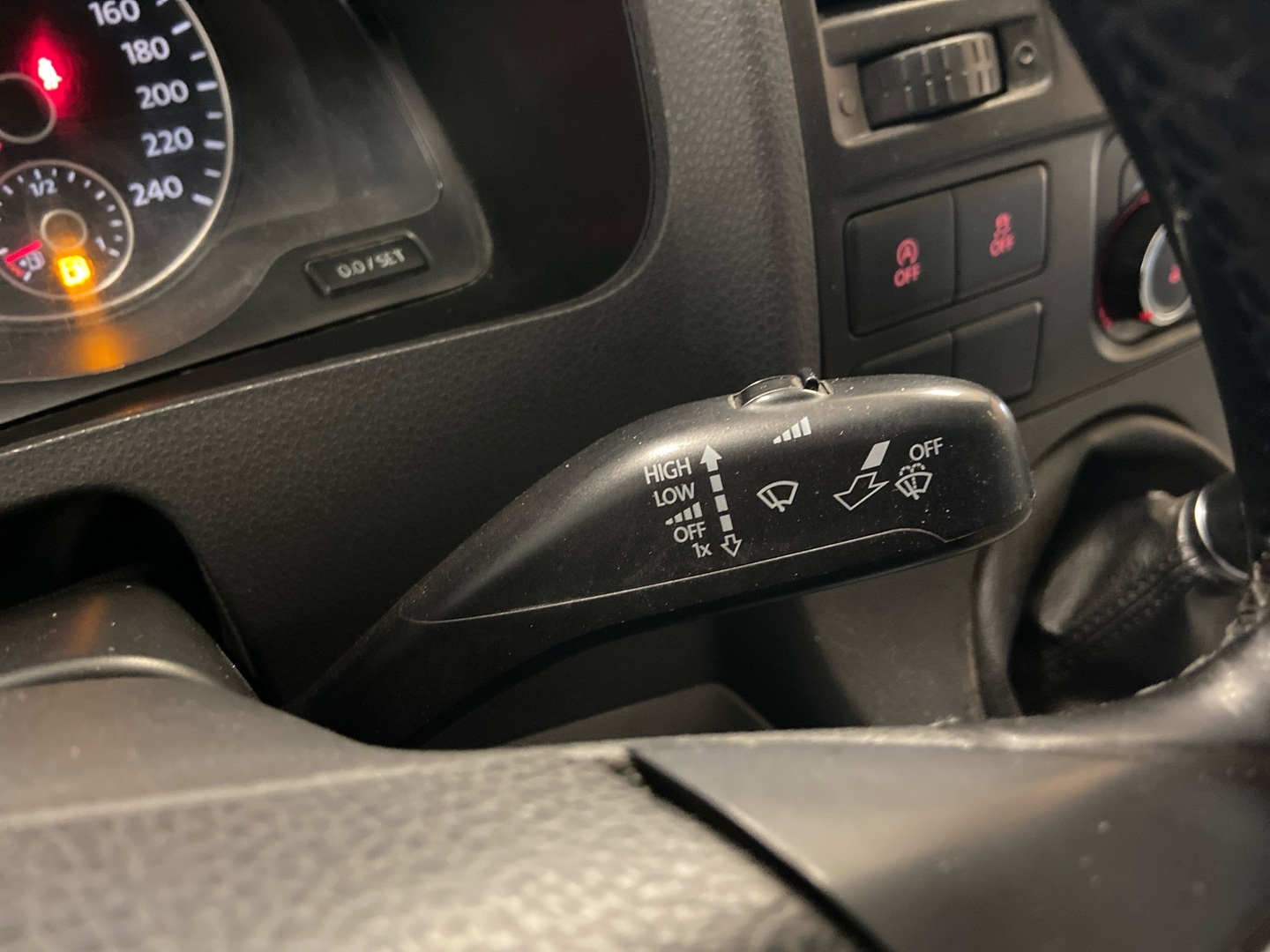 VOLKSWAGEN Transporter 2013