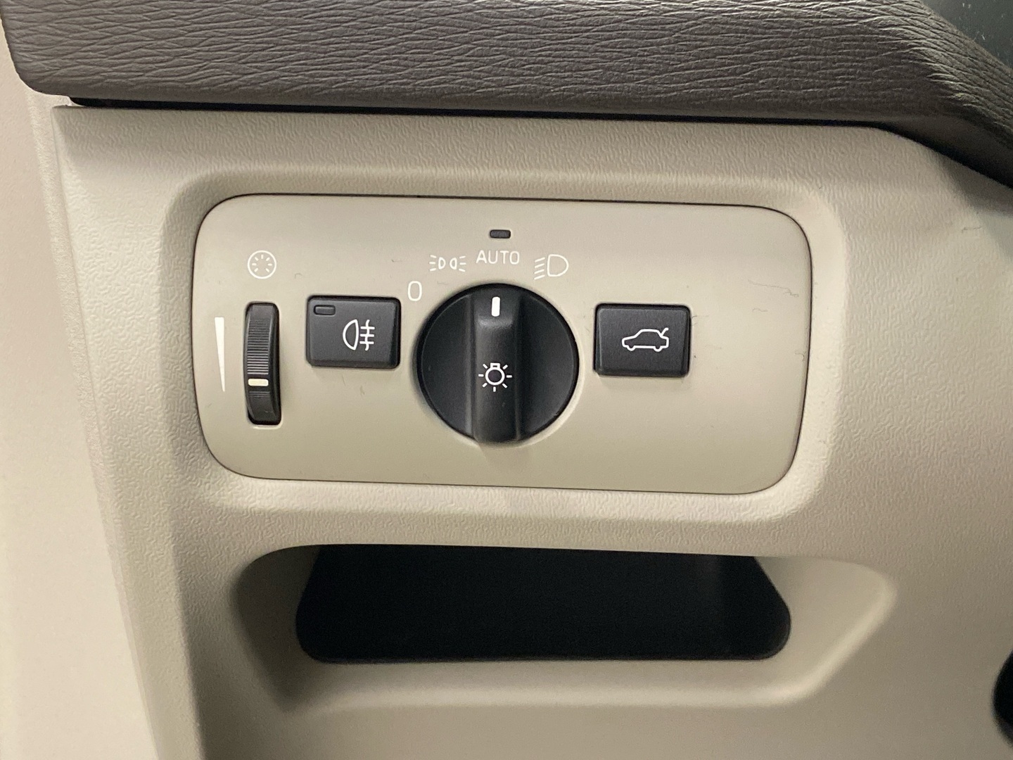 VOLVO V40 Cross Country 2013