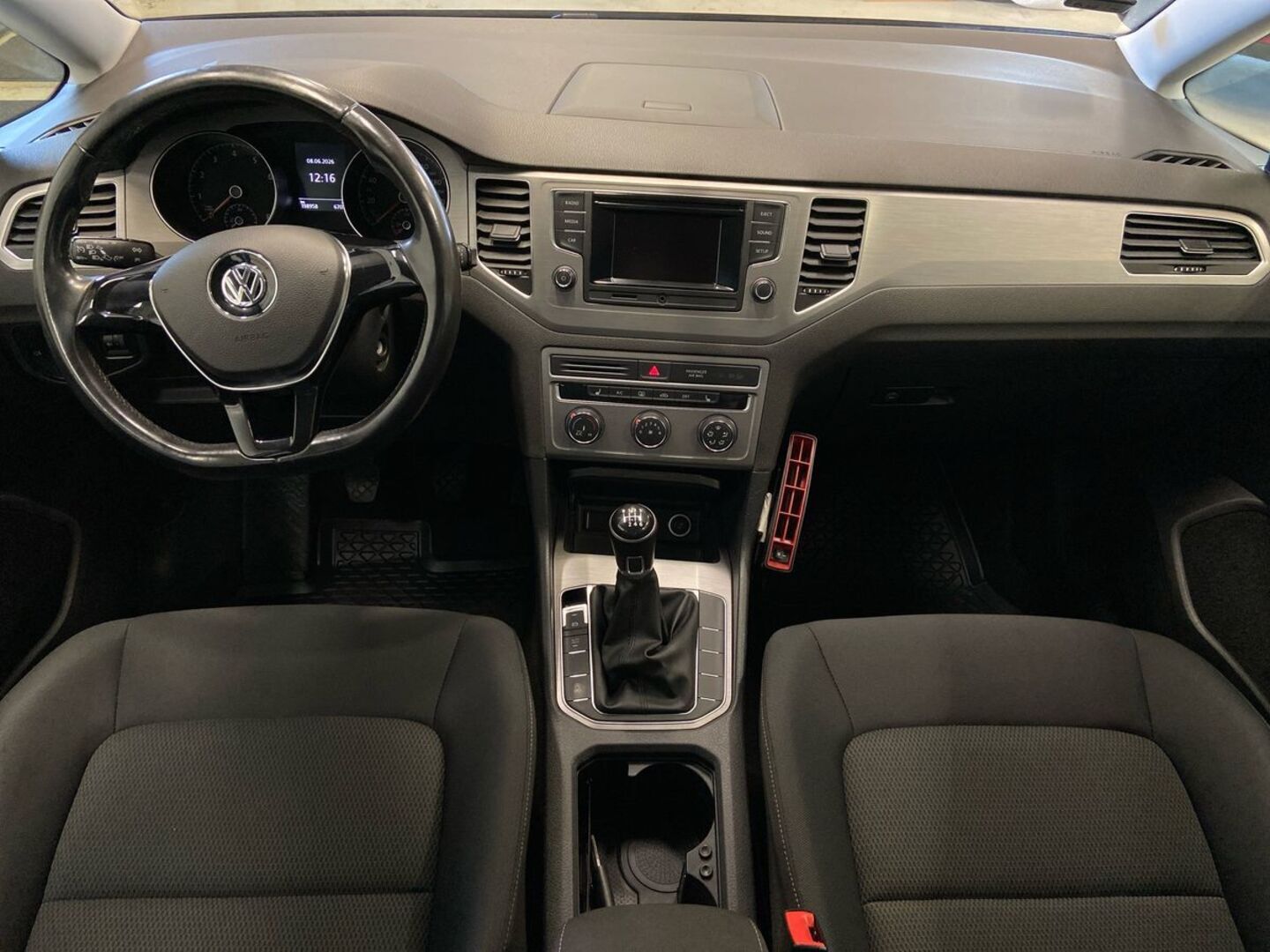 VOLKSWAGEN Golf Sportsvan 2015