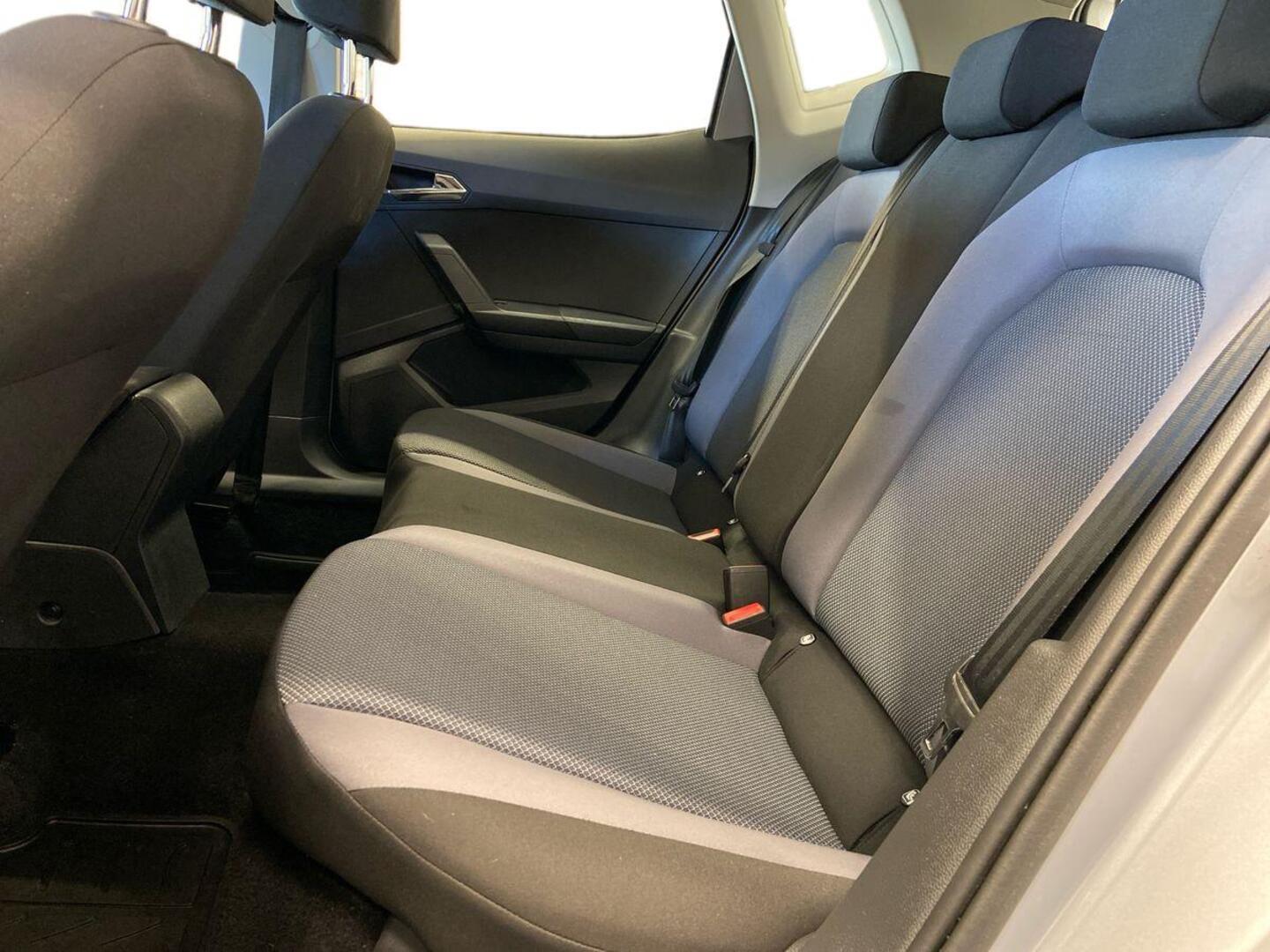 SEAT Arona 10
