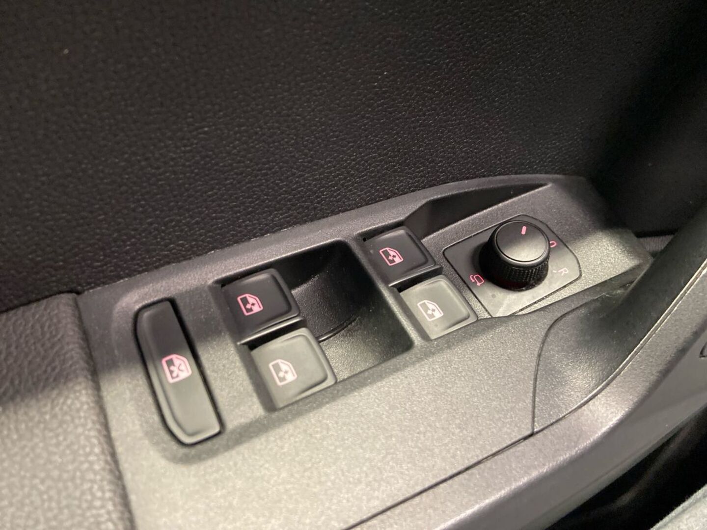 SEAT Arona 18