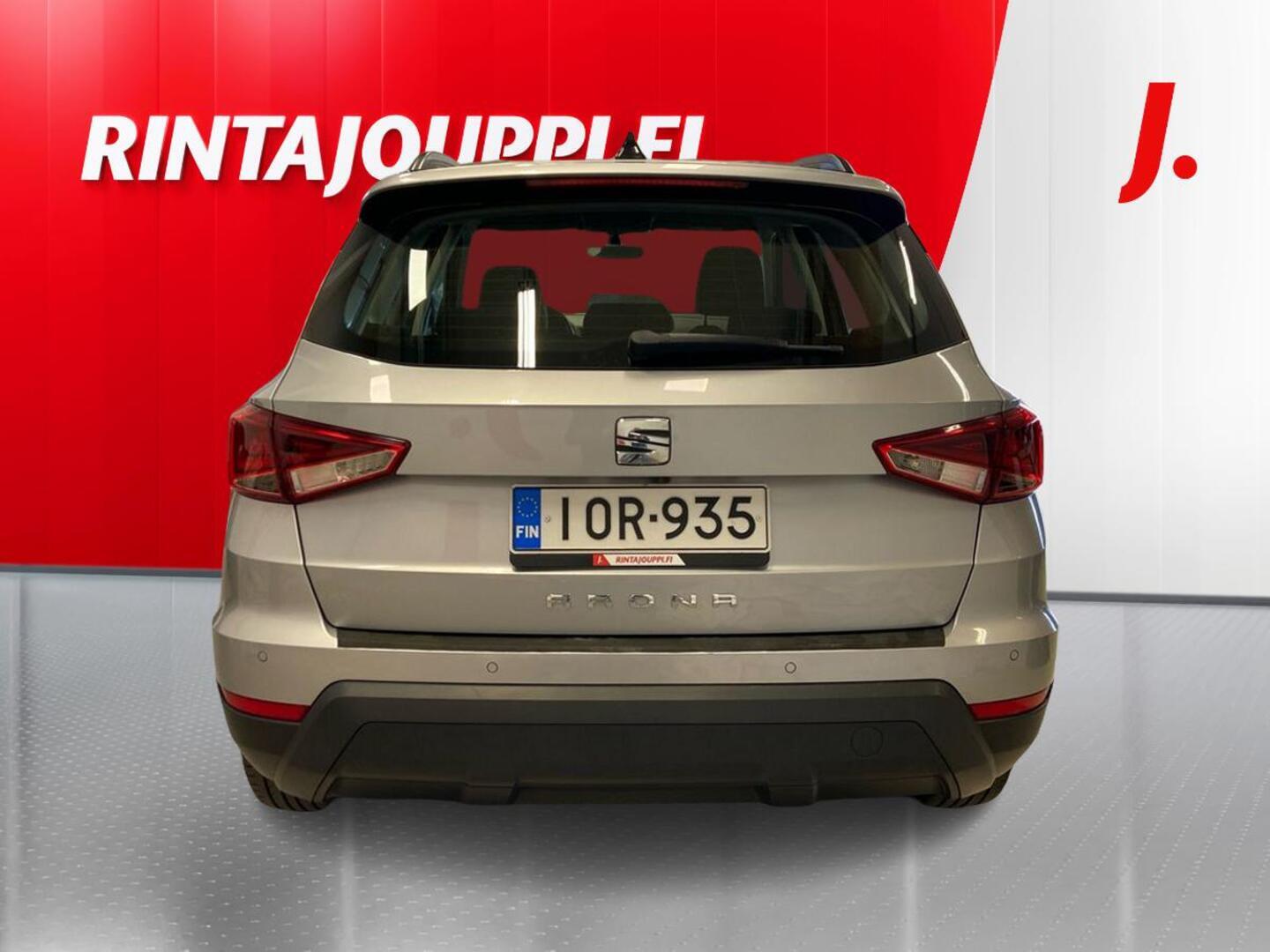SEAT Arona 5