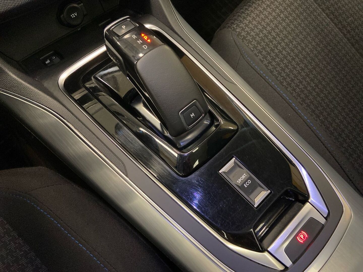 PEUGEOT 308 2020