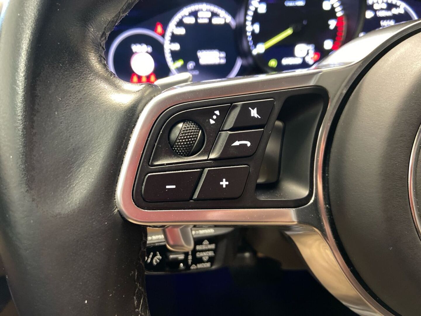 PORSCHE Cayenne 2021