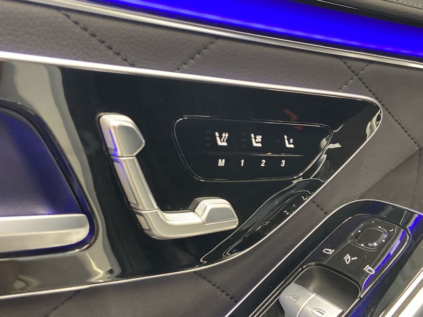 MERCEDES-BENZ S 2021