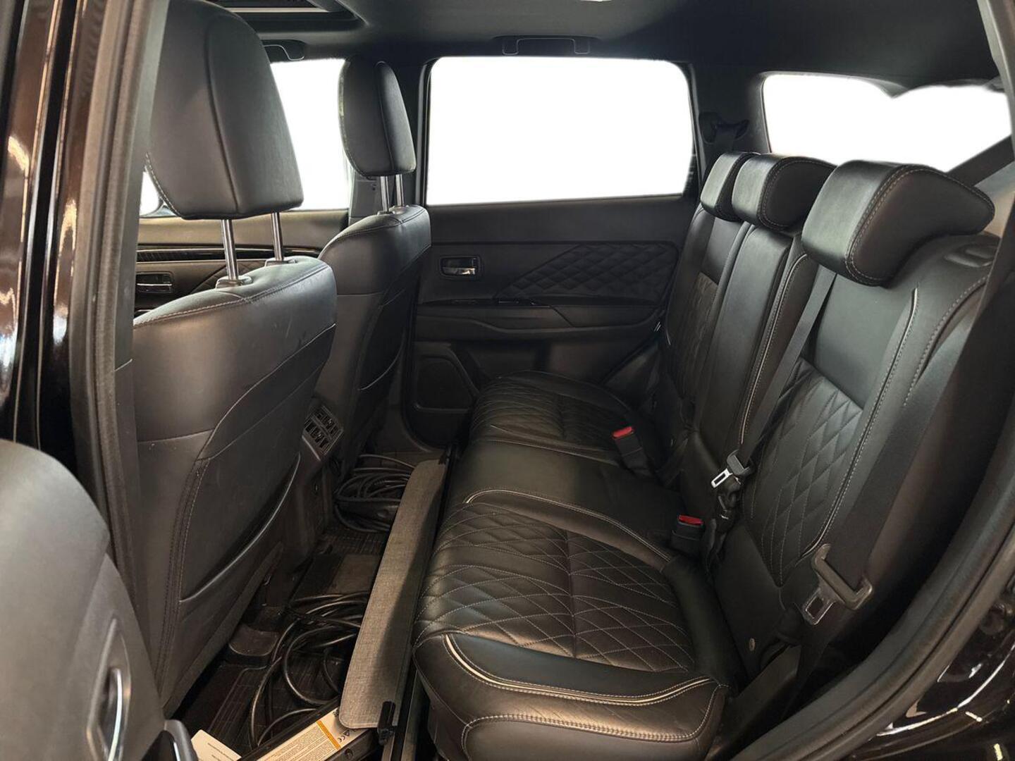 MITSUBISHI Outlander PHEV 2019