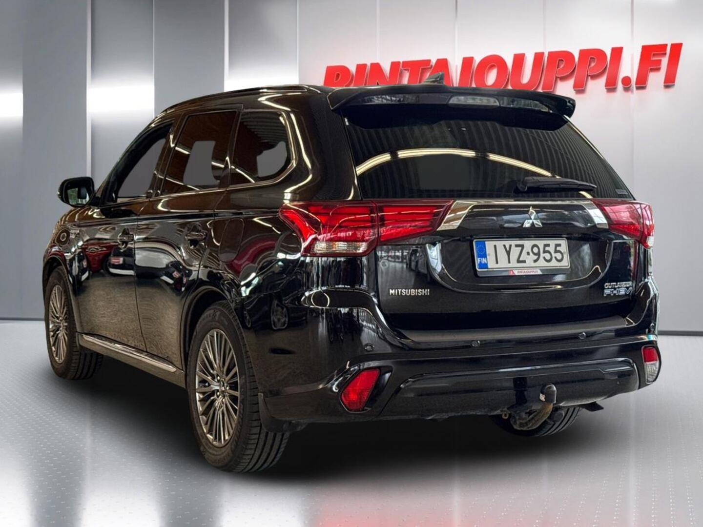 MITSUBISHI Outlander PHEV 2019