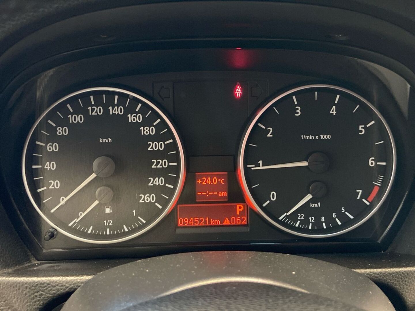 BMW 323 2005
