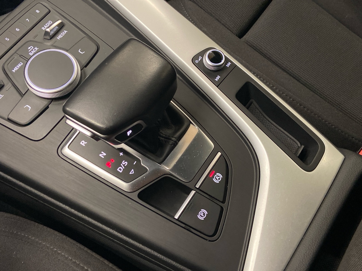 AUDI A4 allroad quattro 2018