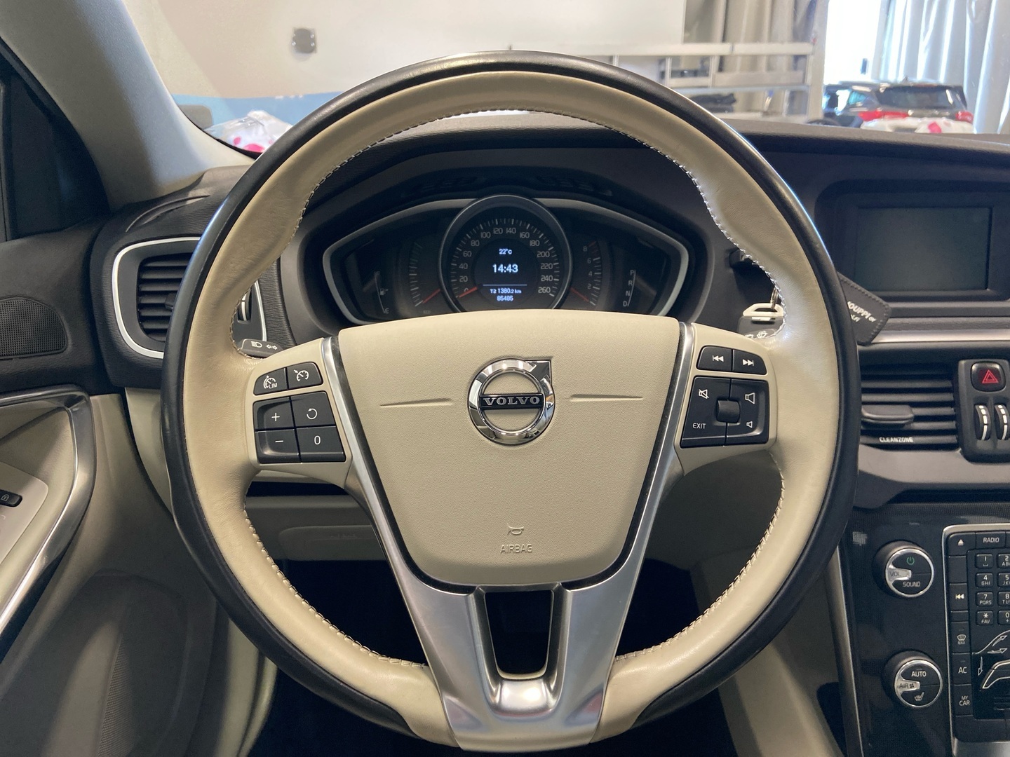 VOLVO V40 Cross Country 2018