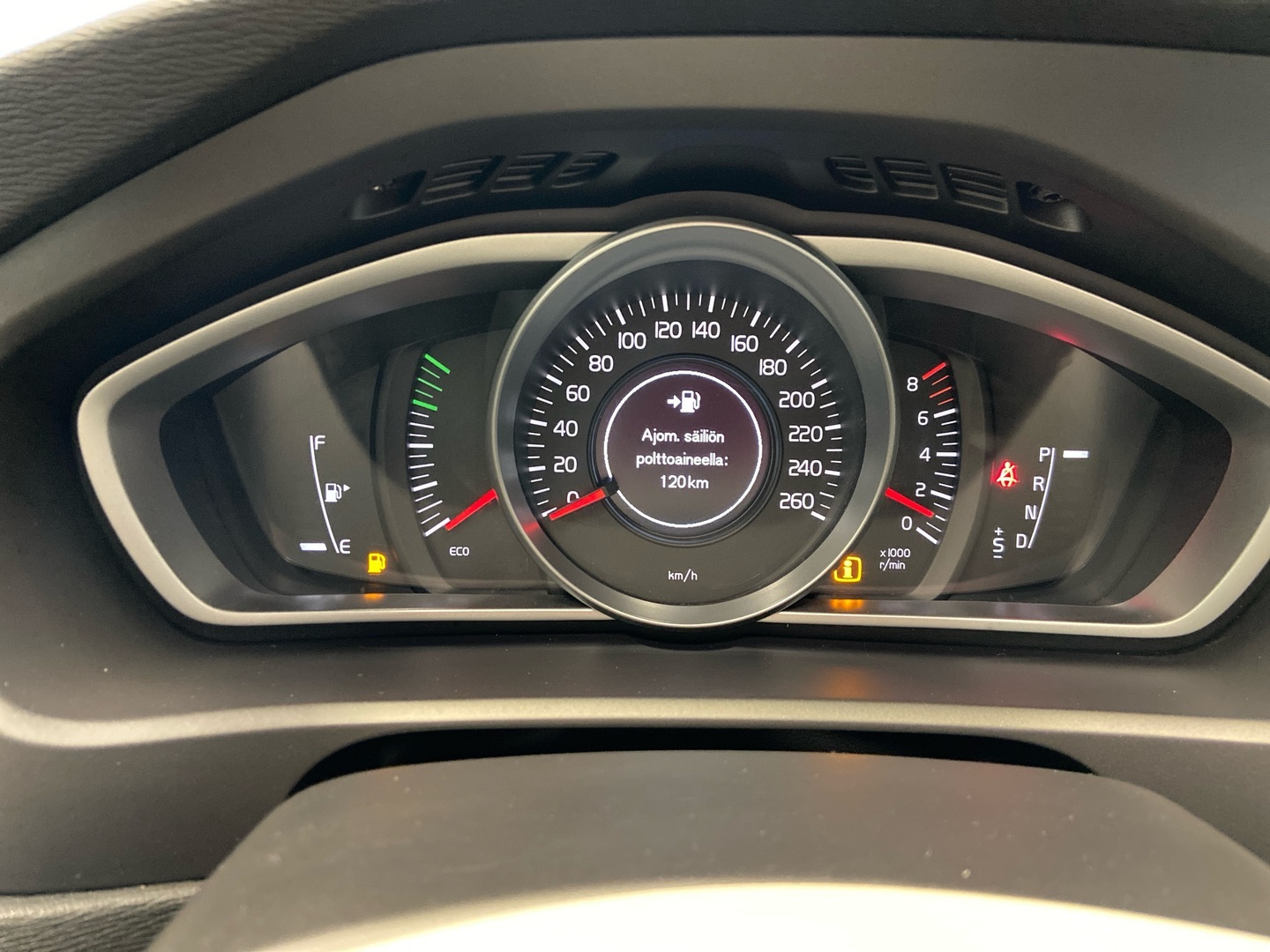 VOLVO V40 Cross Country 2018