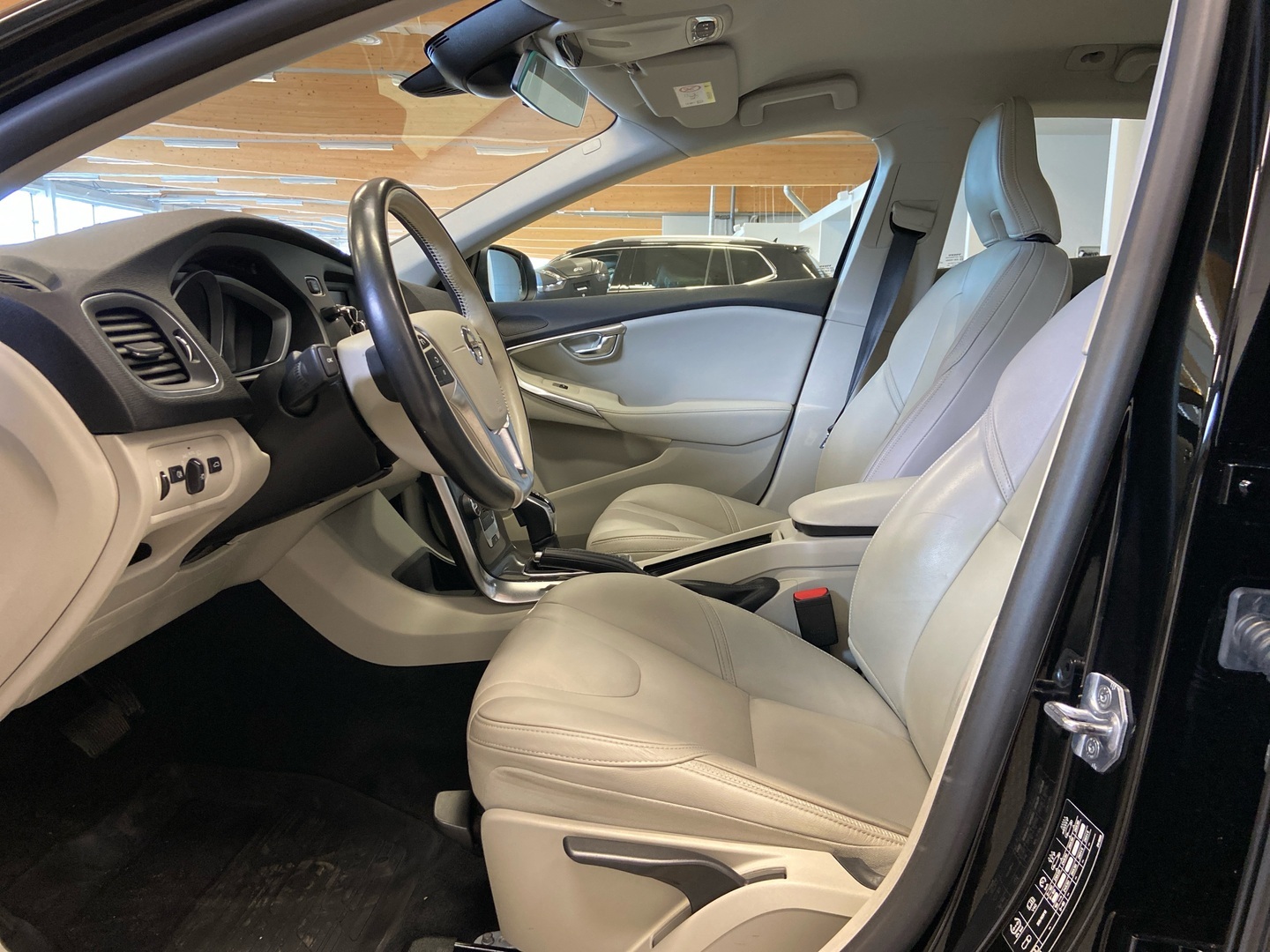 VOLVO V40 Cross Country 2018