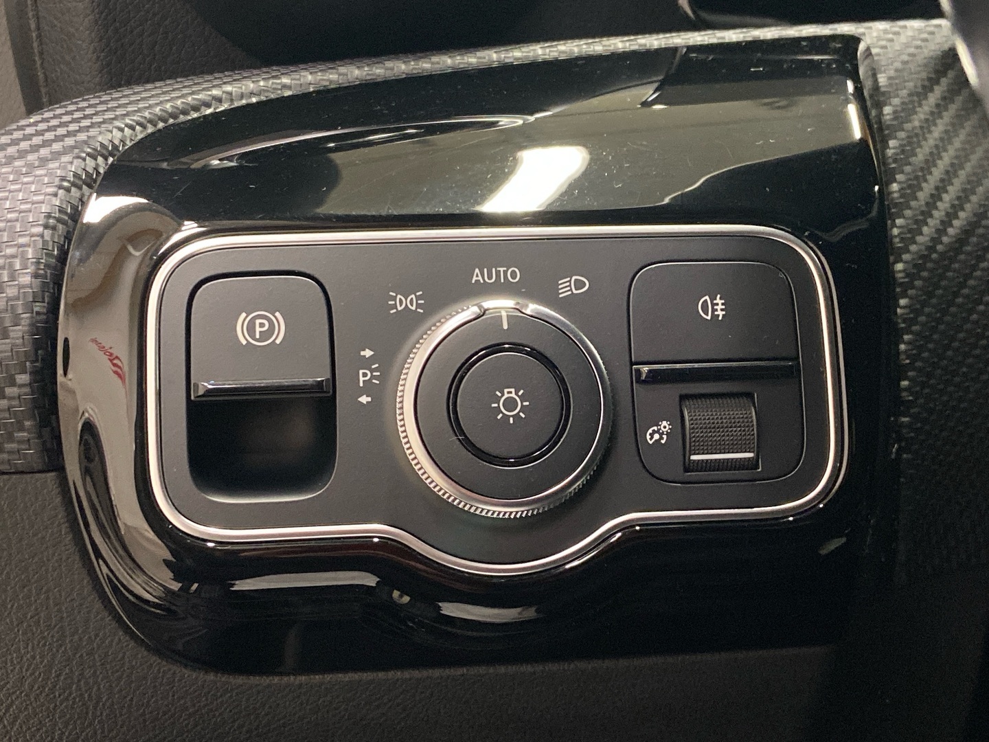 MERCEDES-BENZ A 2021