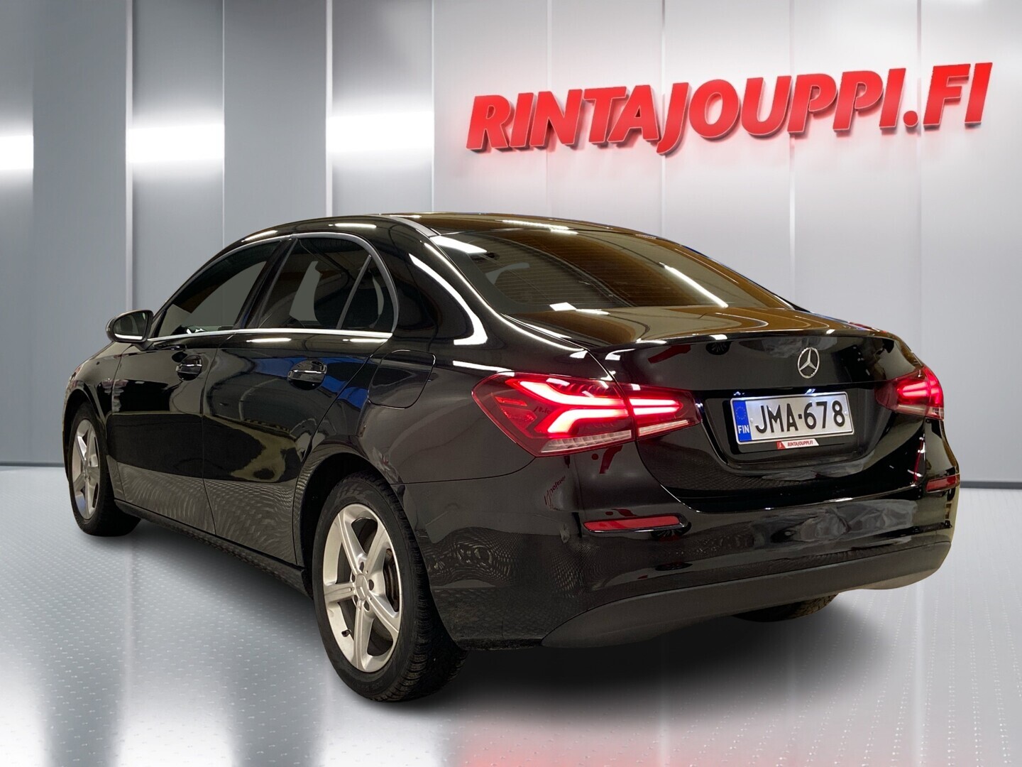 MERCEDES-BENZ A 2021