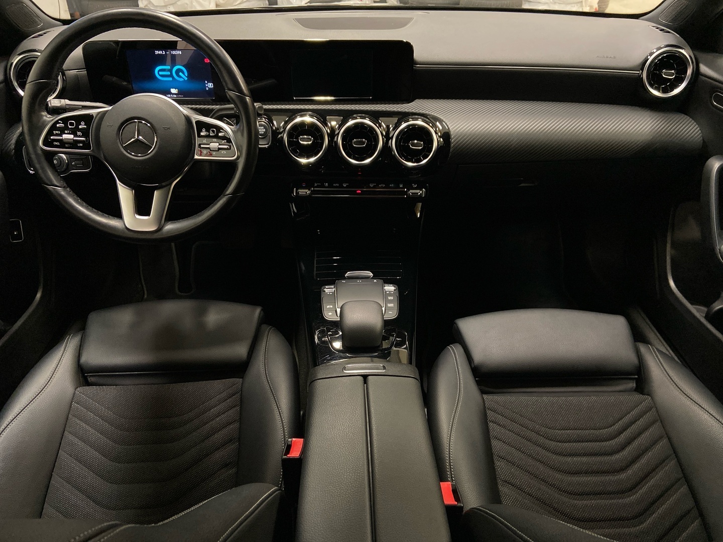 MERCEDES-BENZ A 2021