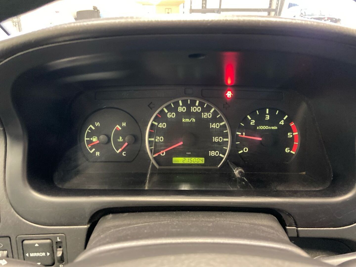 TOYOTA Hiace 17