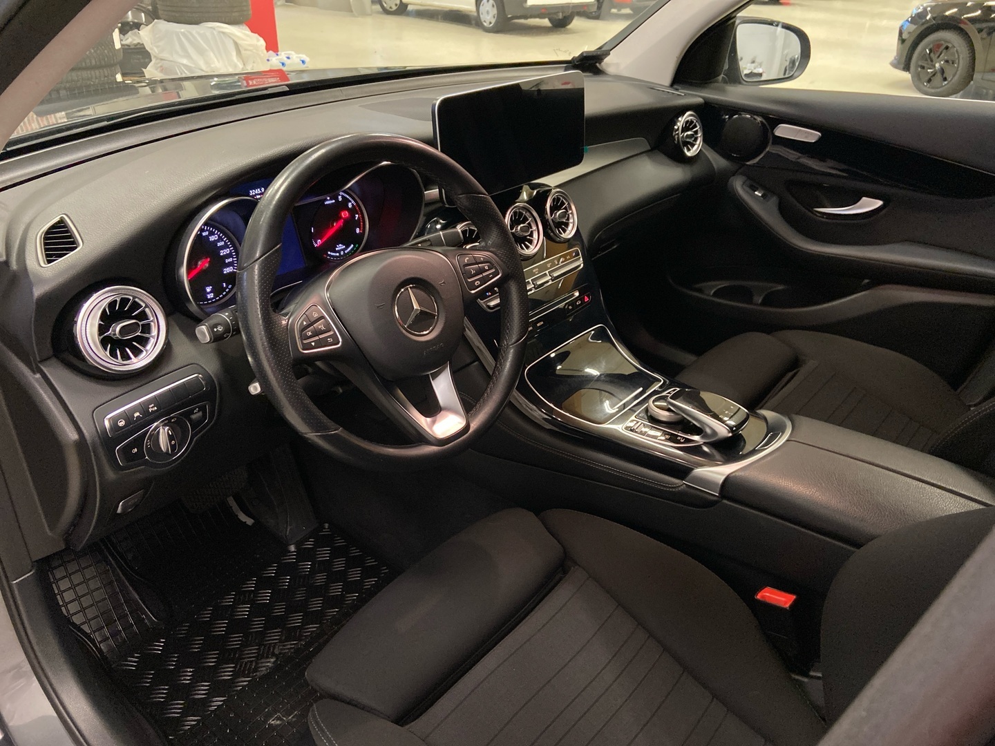 MERCEDES-BENZ GLC 2017