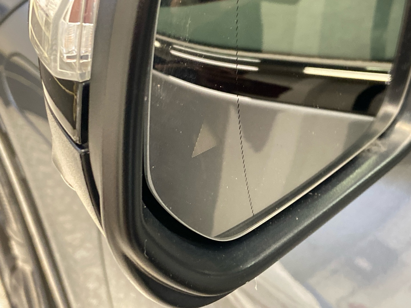 MERCEDES-BENZ EQS 2024