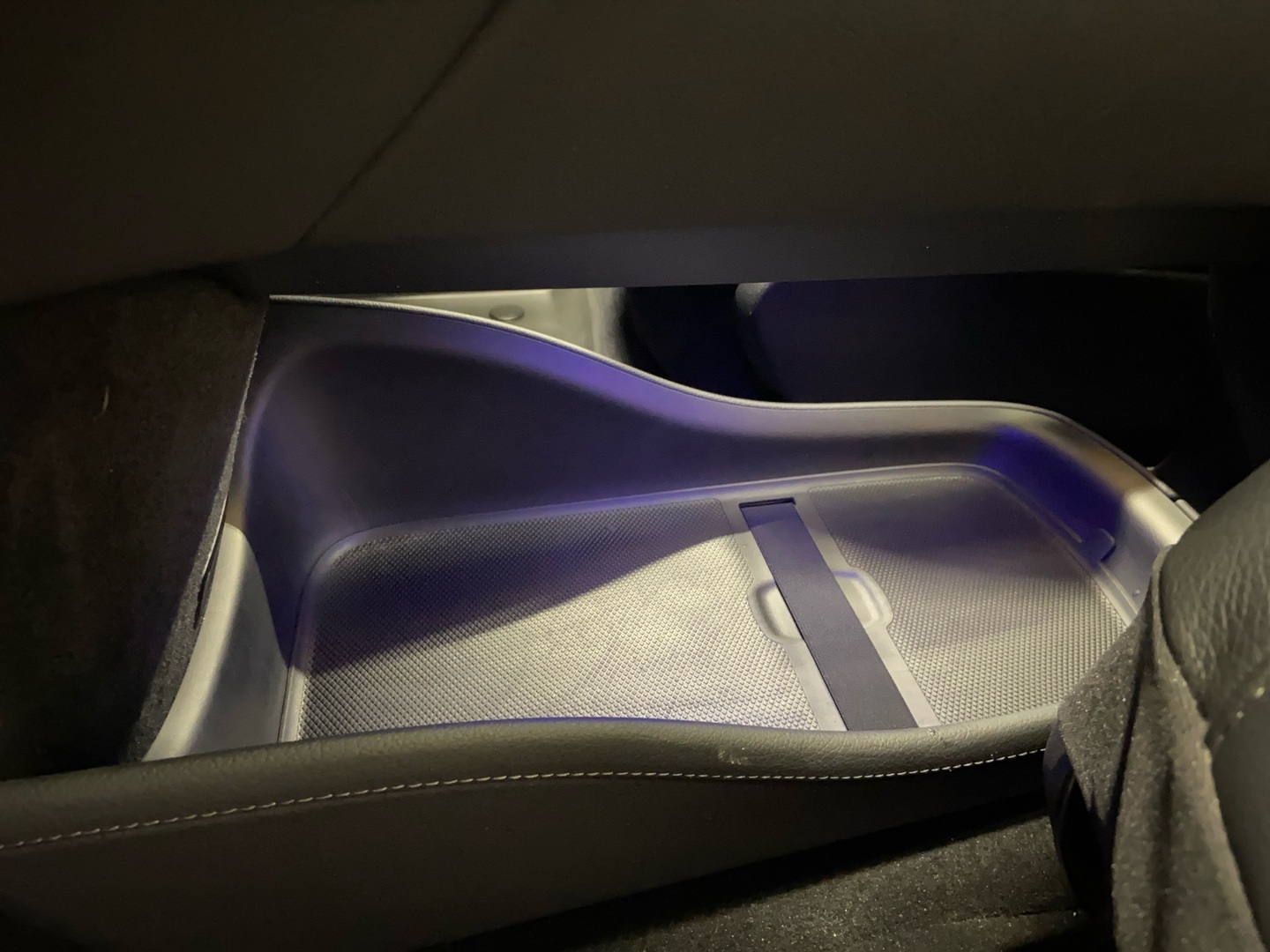 MERCEDES-BENZ EQS 2024