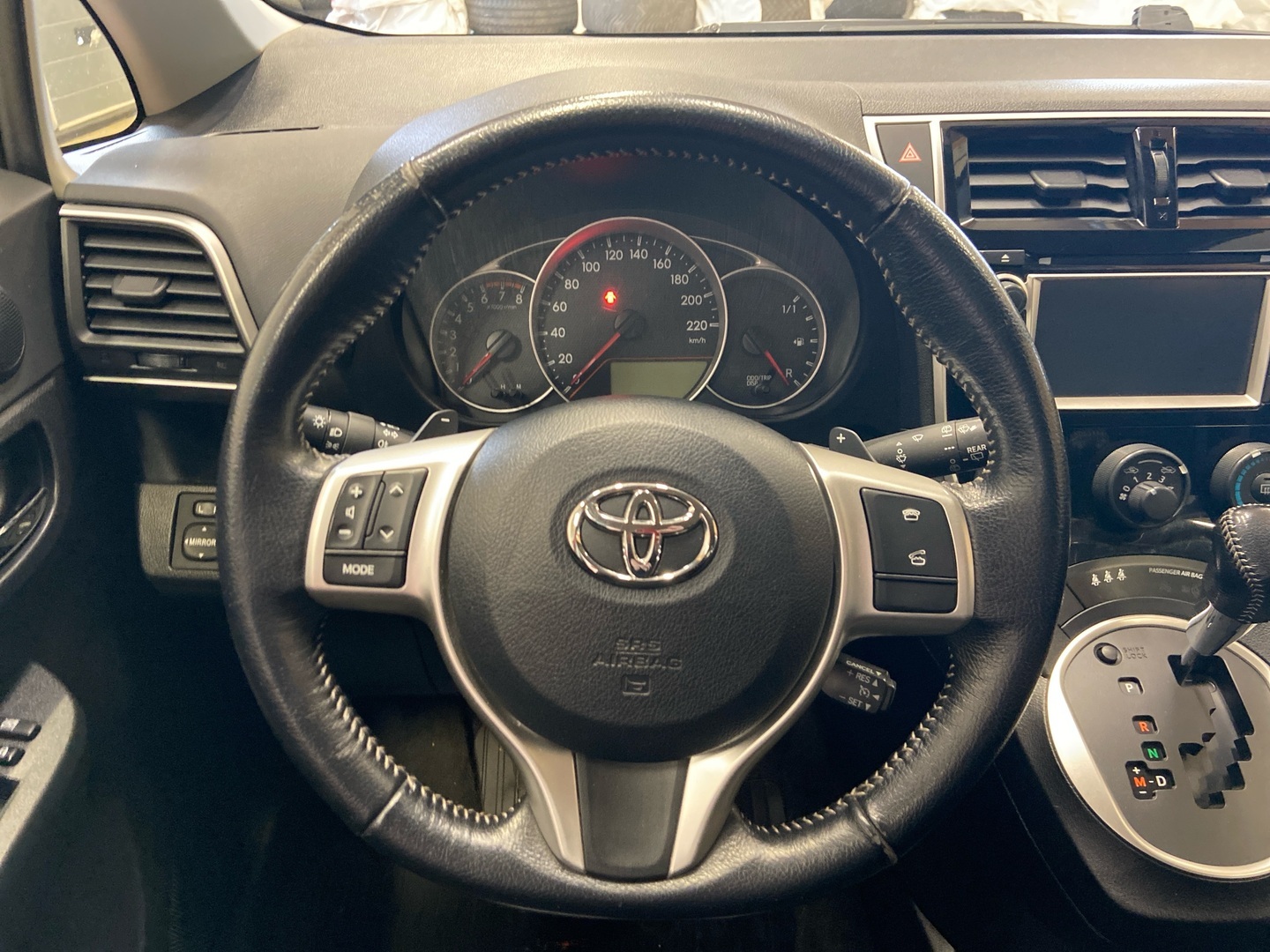 TOYOTA Verso-S 2015
