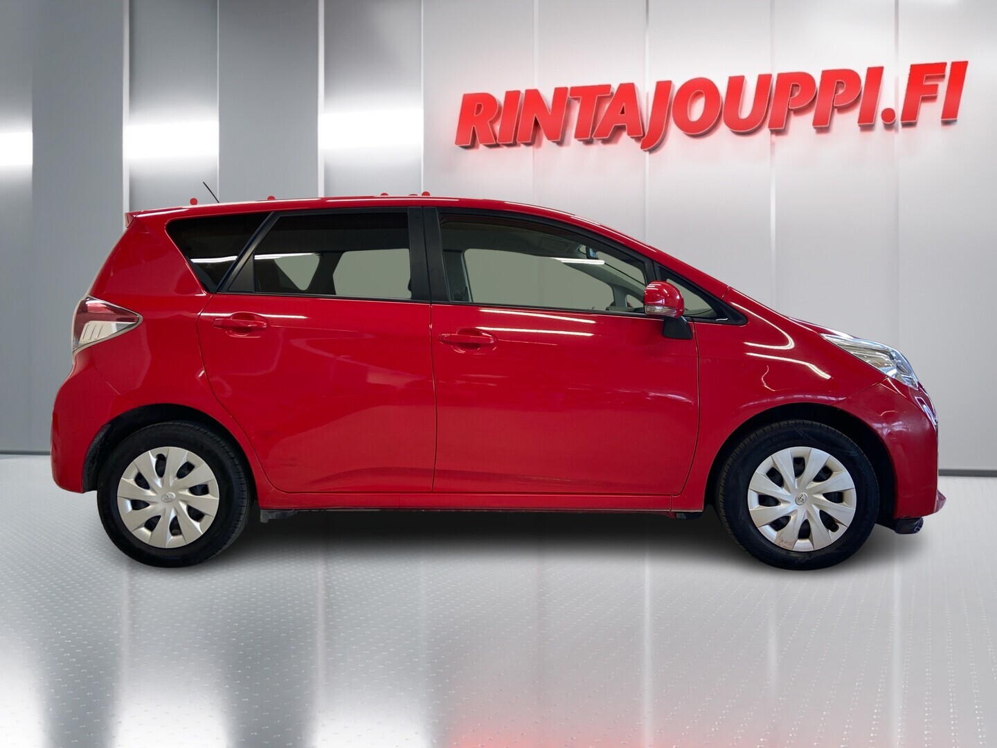 TOYOTA Verso-S 2015