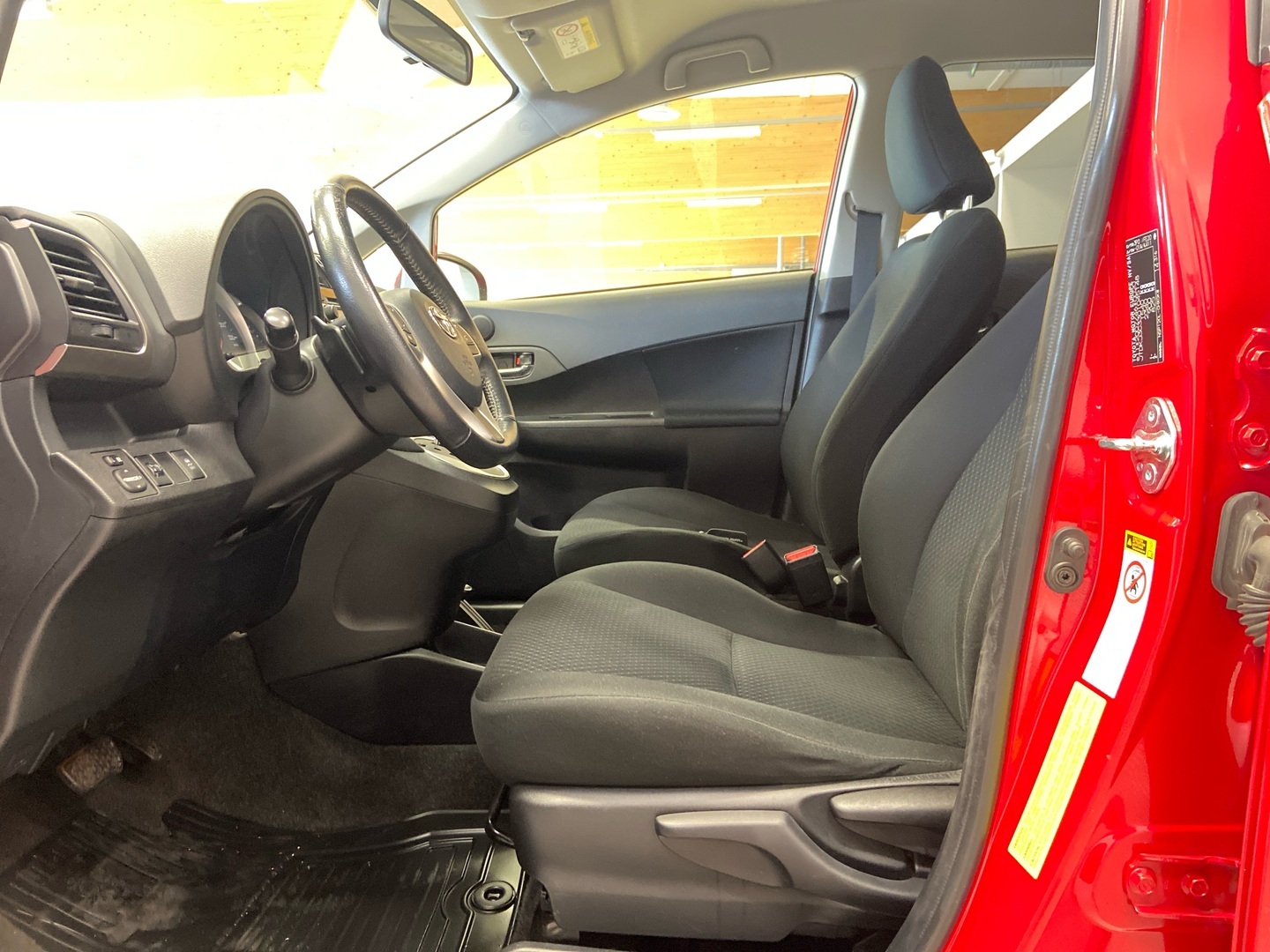 TOYOTA Verso-S 2015