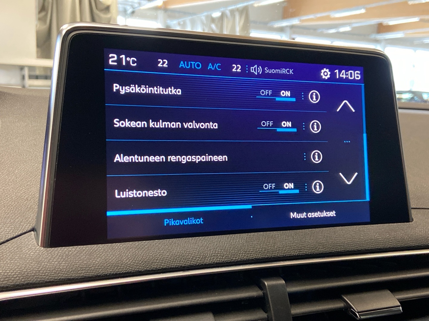 PEUGEOT 3008 2017