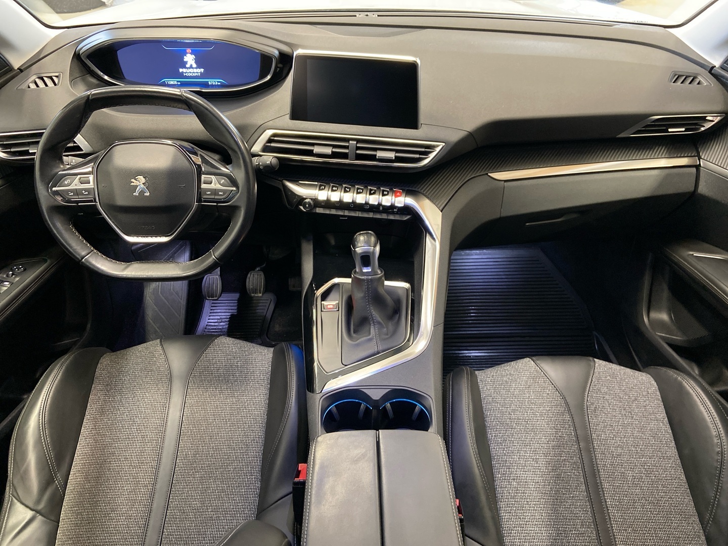 PEUGEOT 3008 2017
